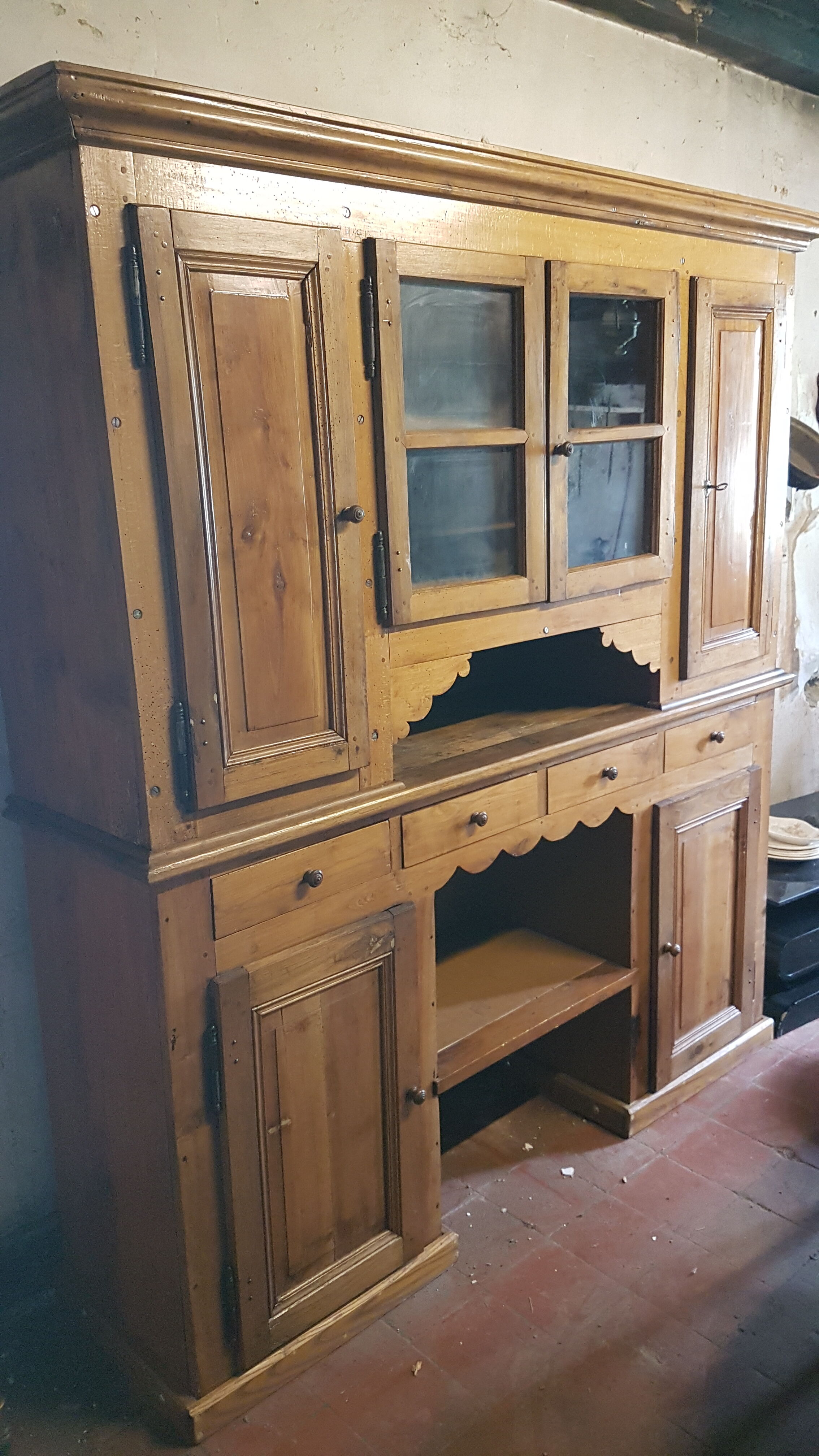 Savoyard buffet credence