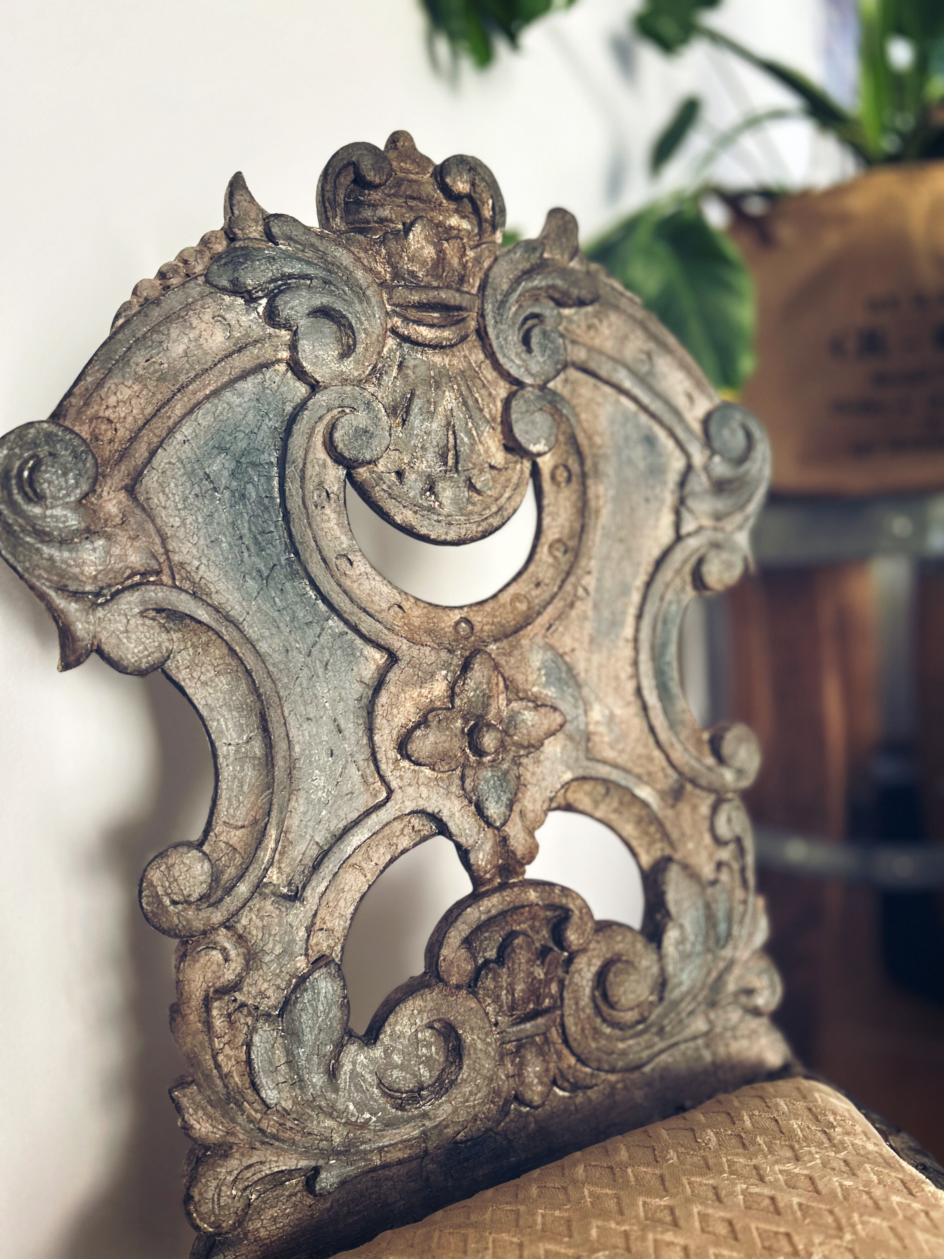 Pair of Louis XIII style chairs in patinated solid oak – piece