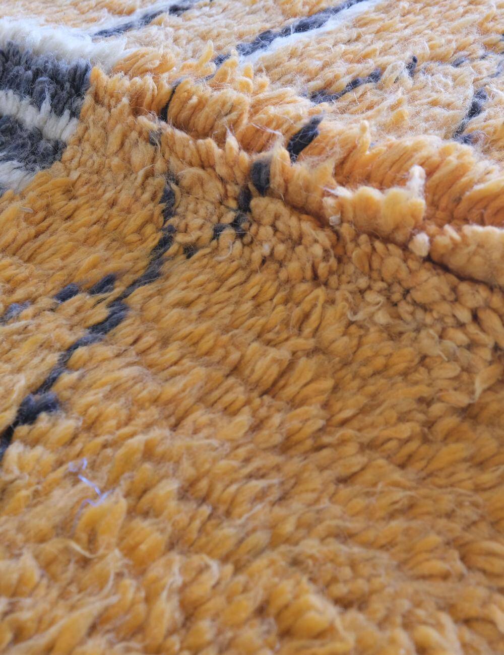 Orange Berber Rug - 272 x 163 cm