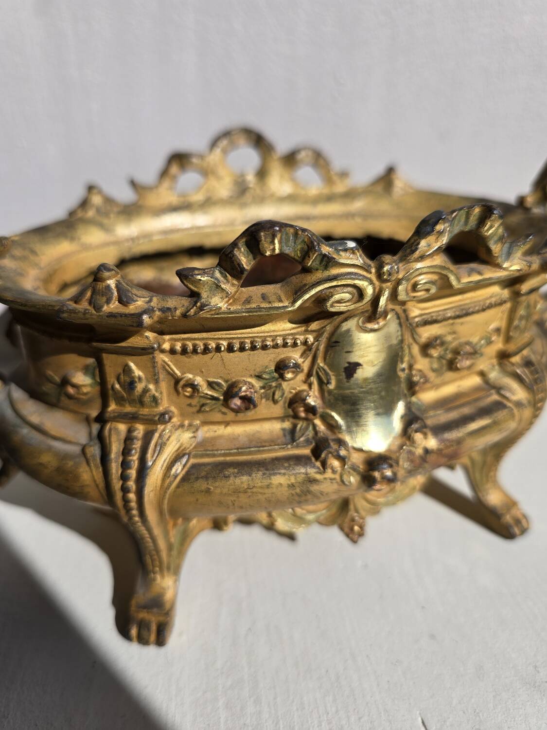 Jardinière en bronze/laiton