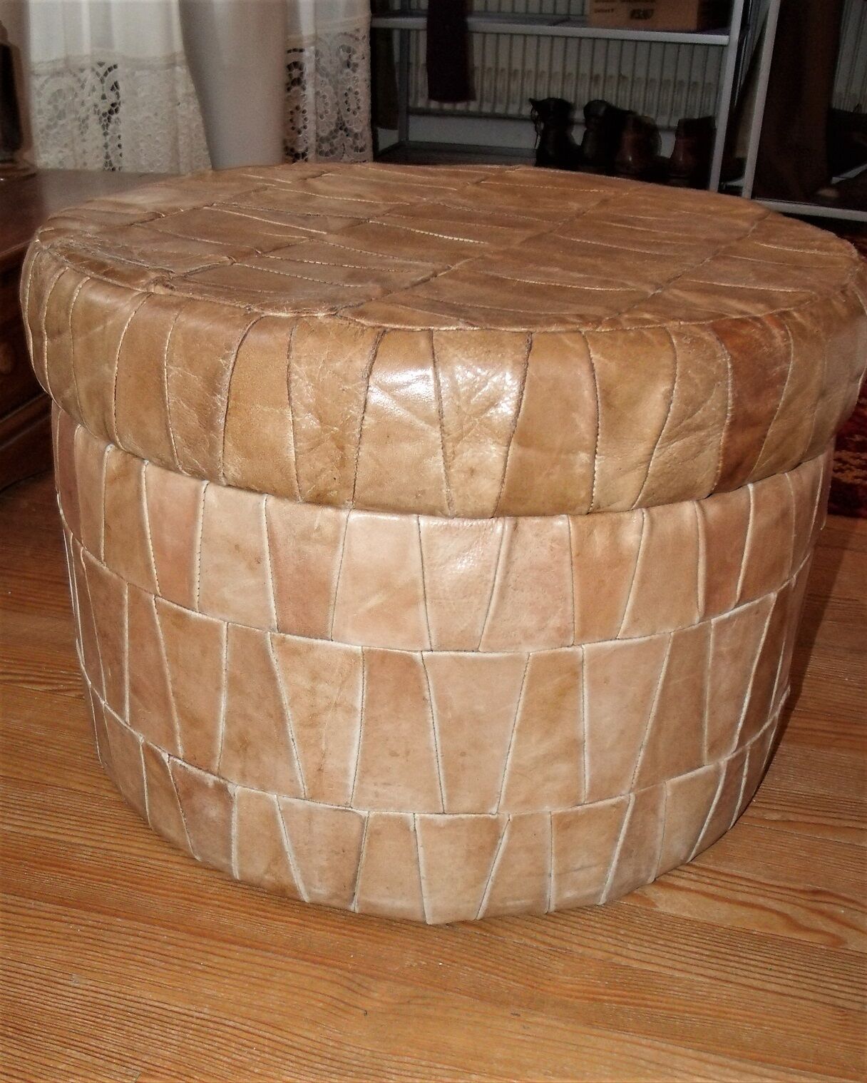 Trunk leather storage Ottoman