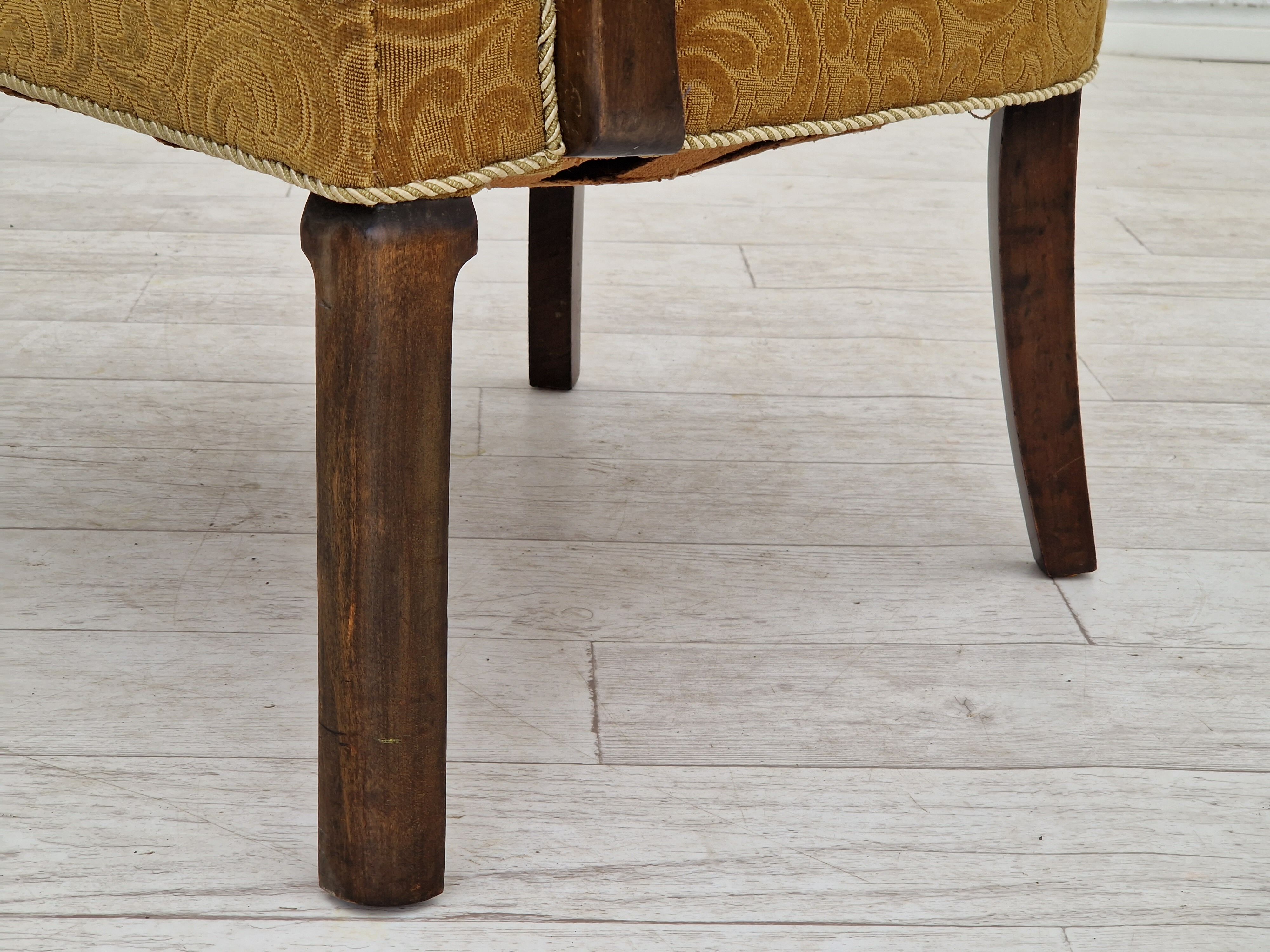 Fauteuil, tissu, bois de frêne, 1930