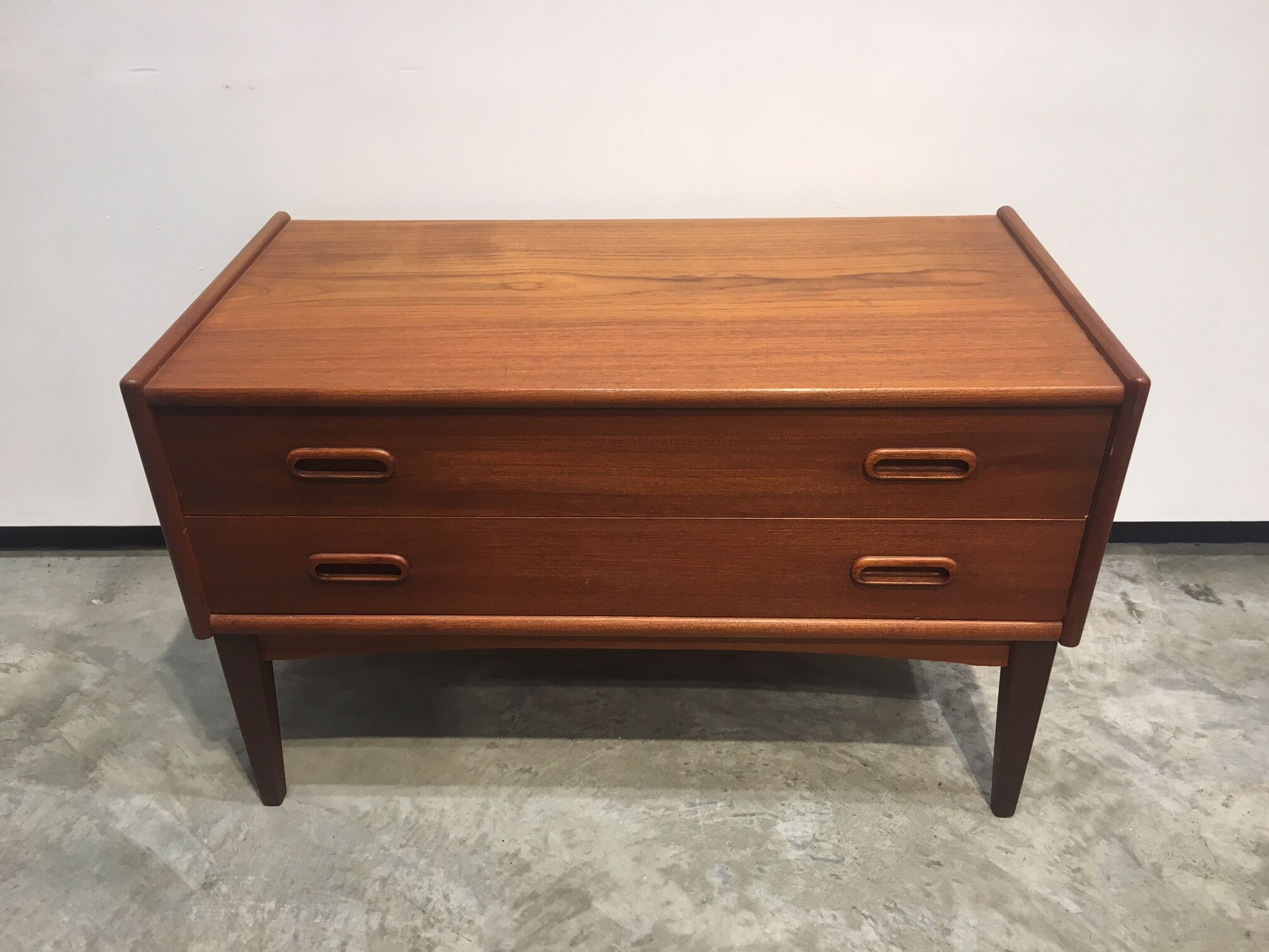 Commode 2 tiroirs