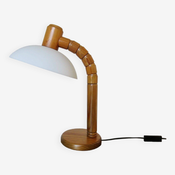 Lampe scandinave articulée en pin et plastique 1970