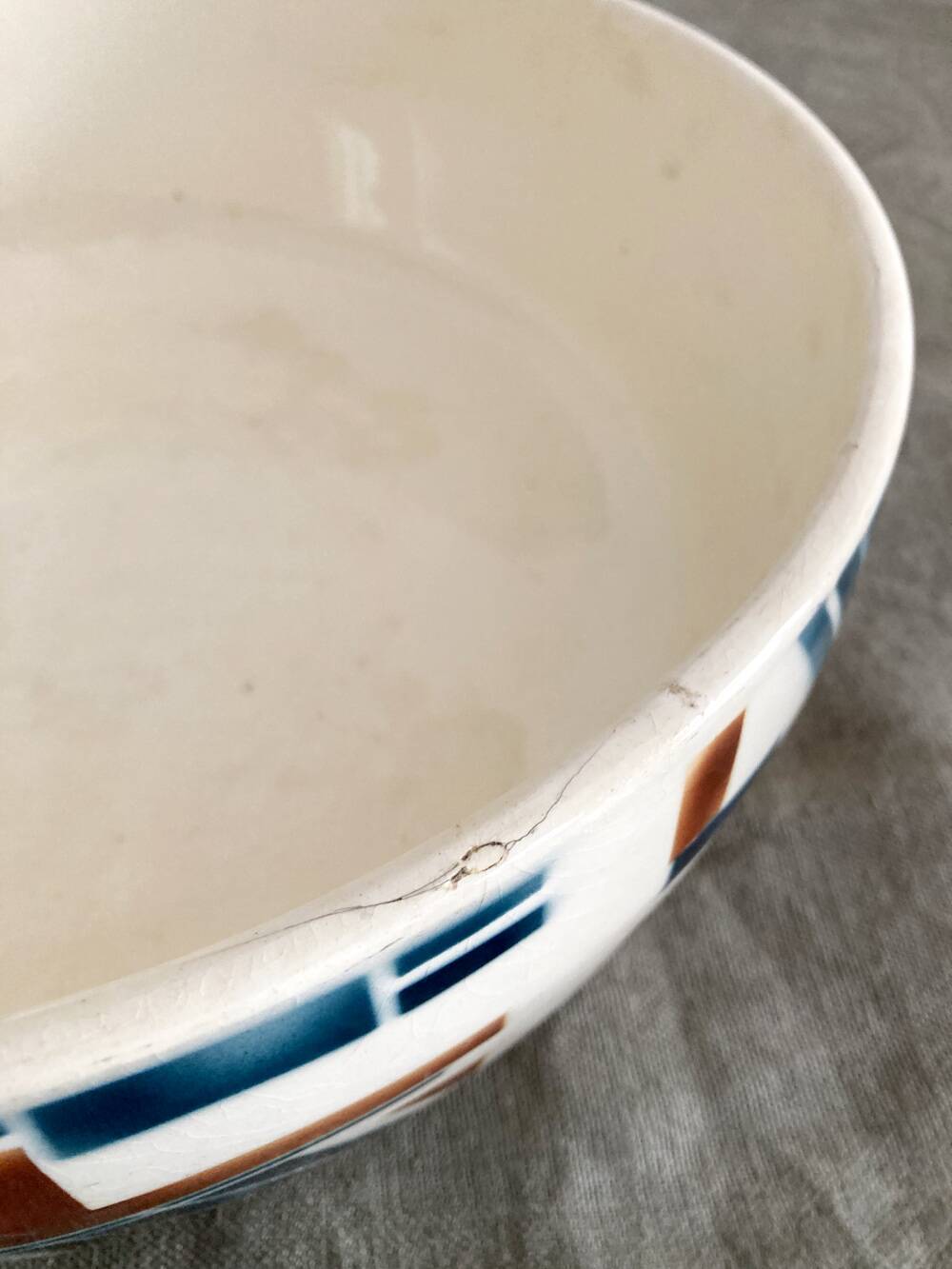 Antique ceramic basin, Claudine model