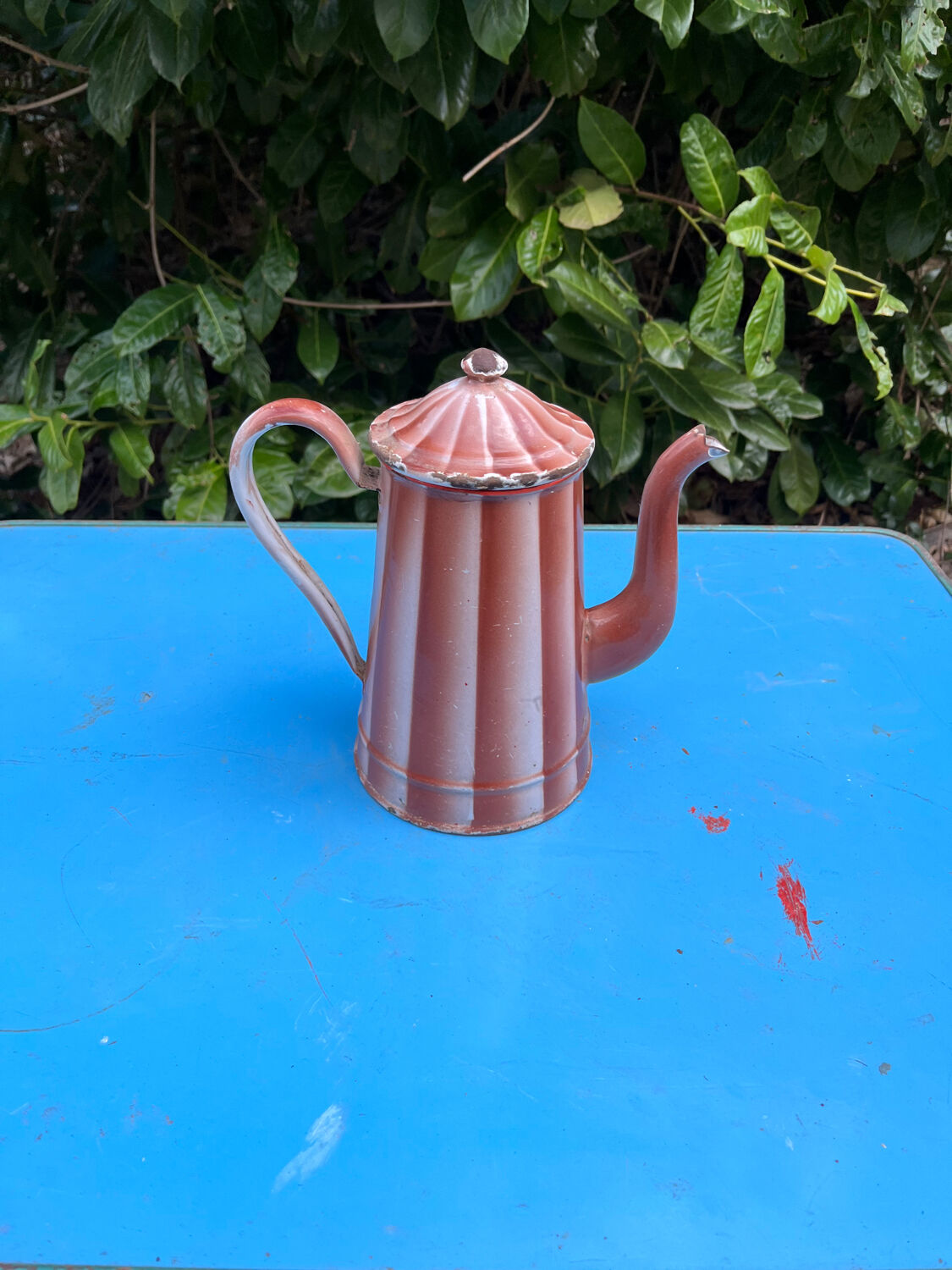 Enamelled coffee maker