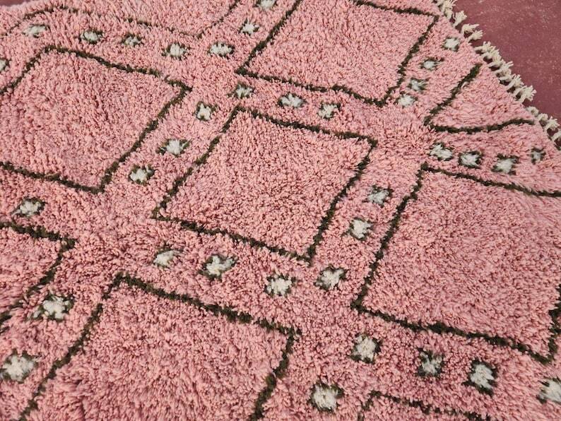 Handmade Berber rug 250cm x 200cm