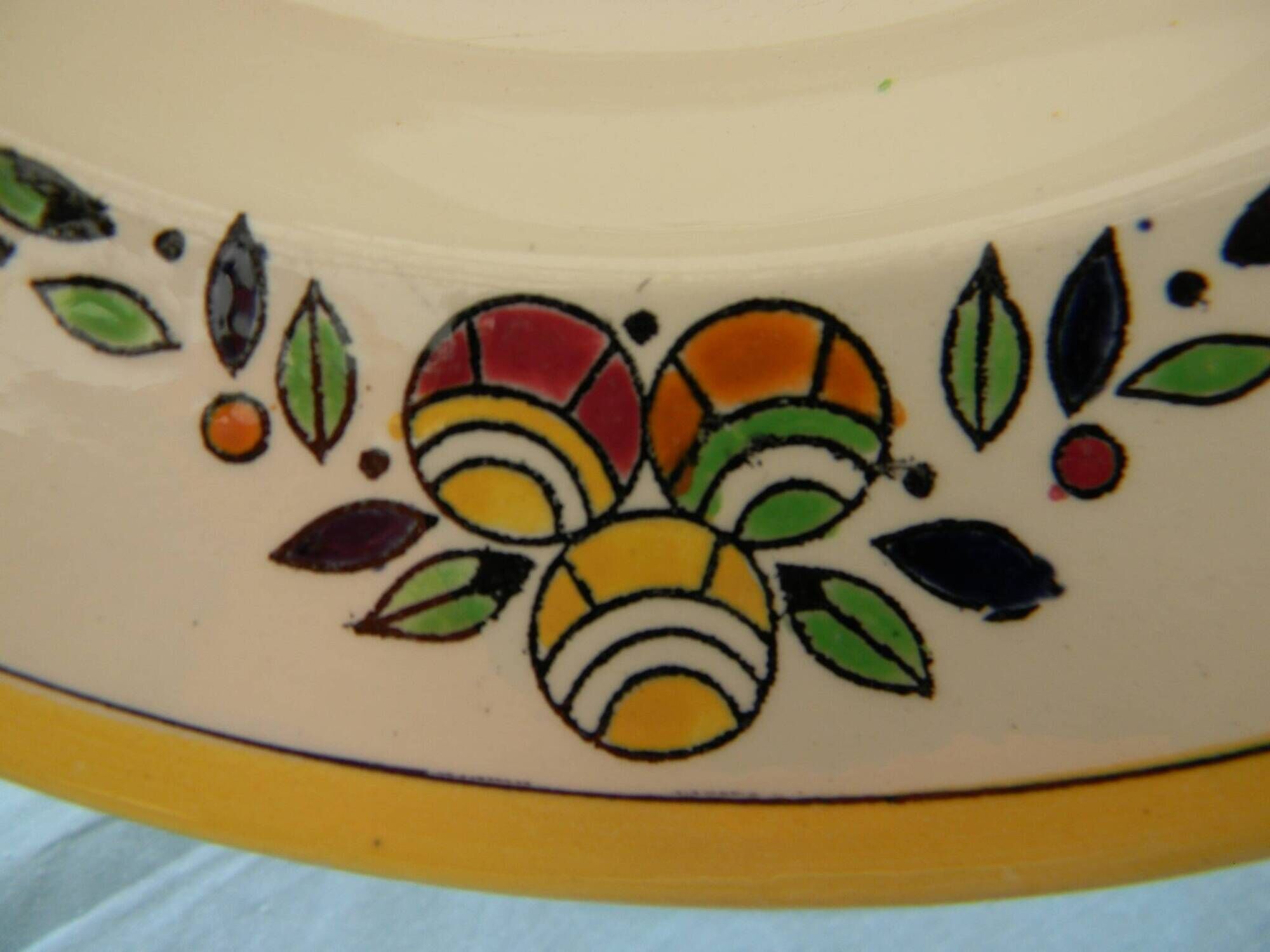 Lot de 6 assiettes creuses Art Déco en faïence BOCH LA LOUVIERE