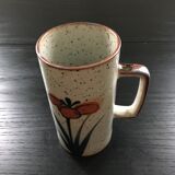 Mug en grès décor floral