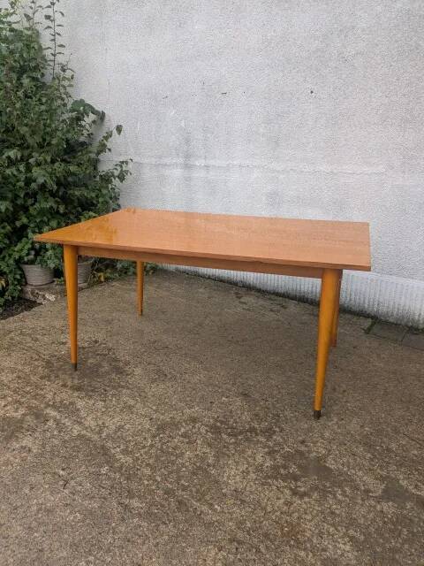 Vintage extendable table