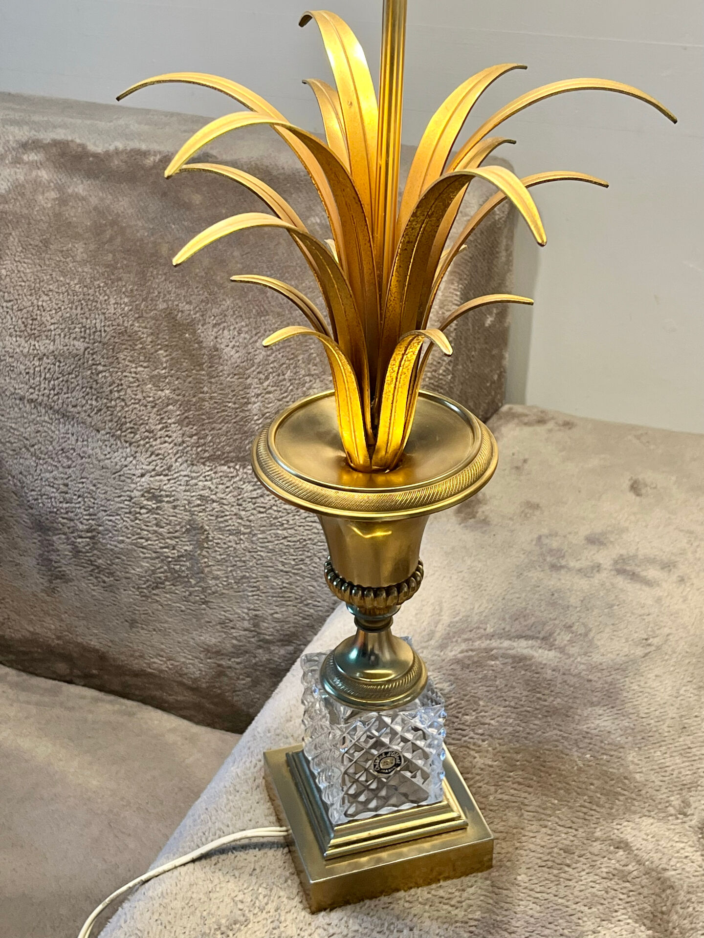 Table lamp