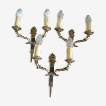 Wall lights with two light arms
