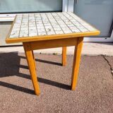 Petit table carrée bois carrelage carreler