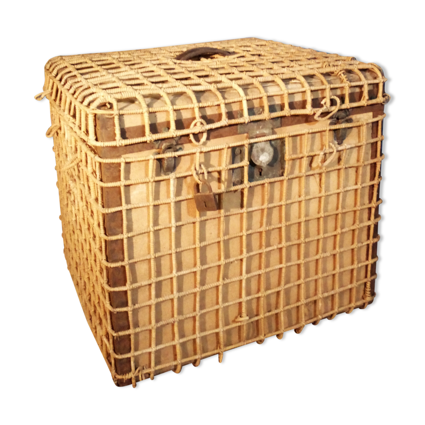 Wicker travel trunk 1920