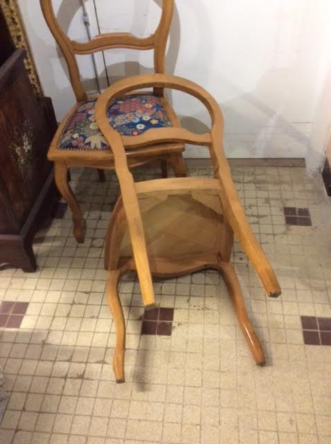 Set of 2 bedroom chairs