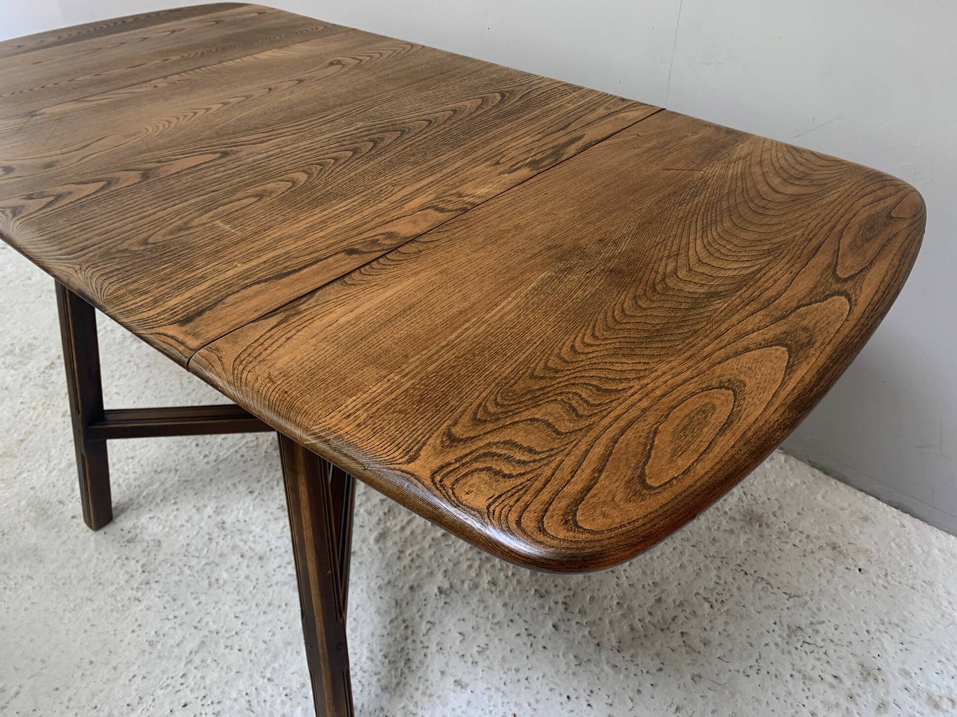 Ercol 1950’s ‘Old Colonial 377” Blue Label Drop Leaf Table