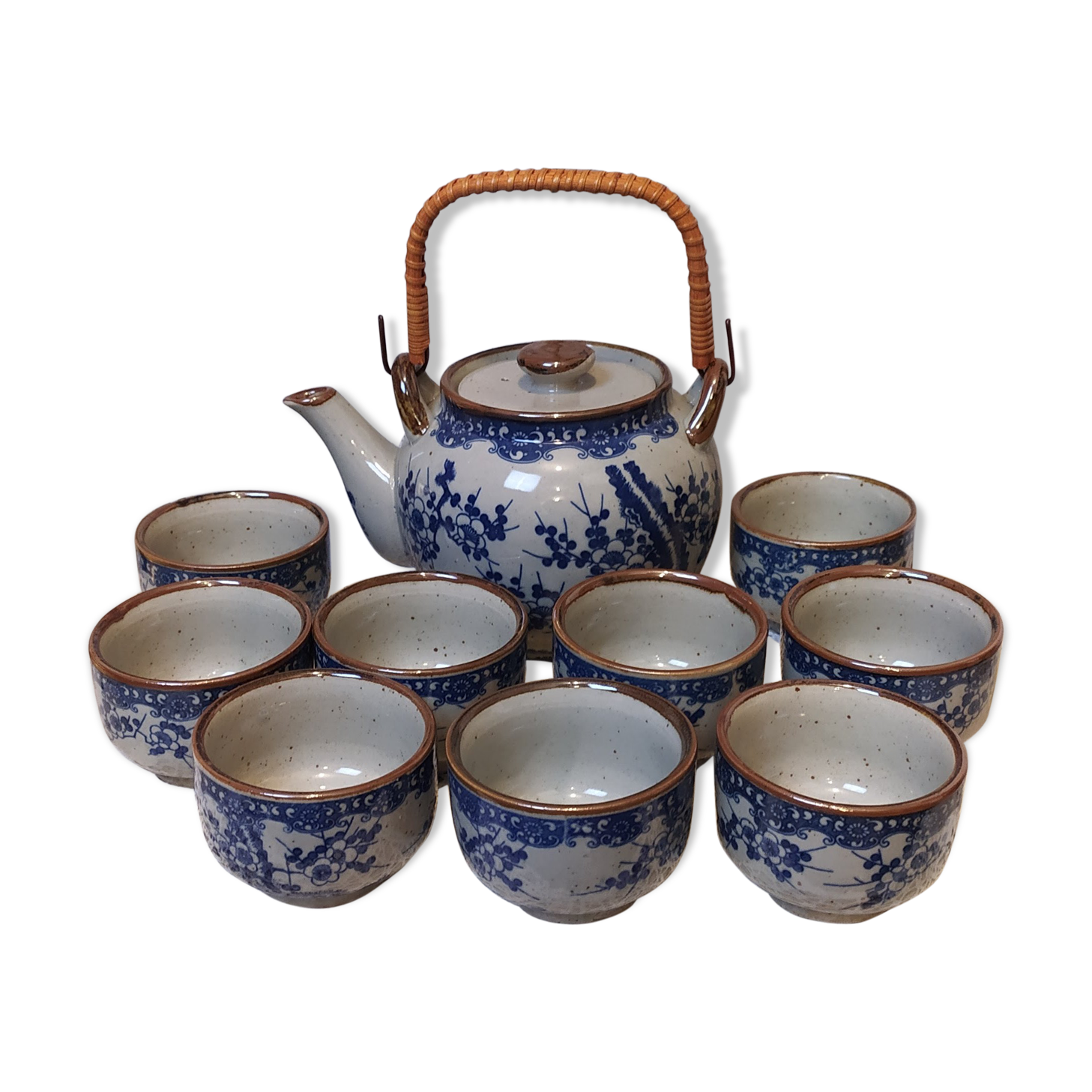 Tea service or cherry blossom coffee from Japan