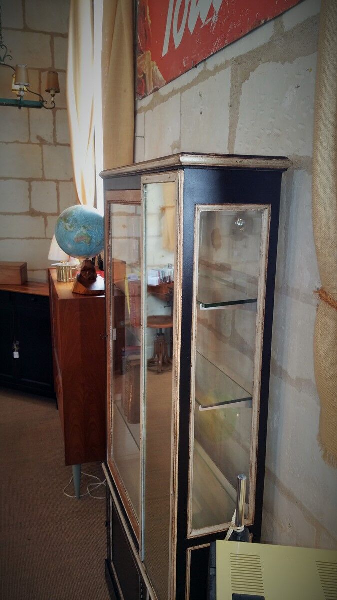 Vitrine ancienne