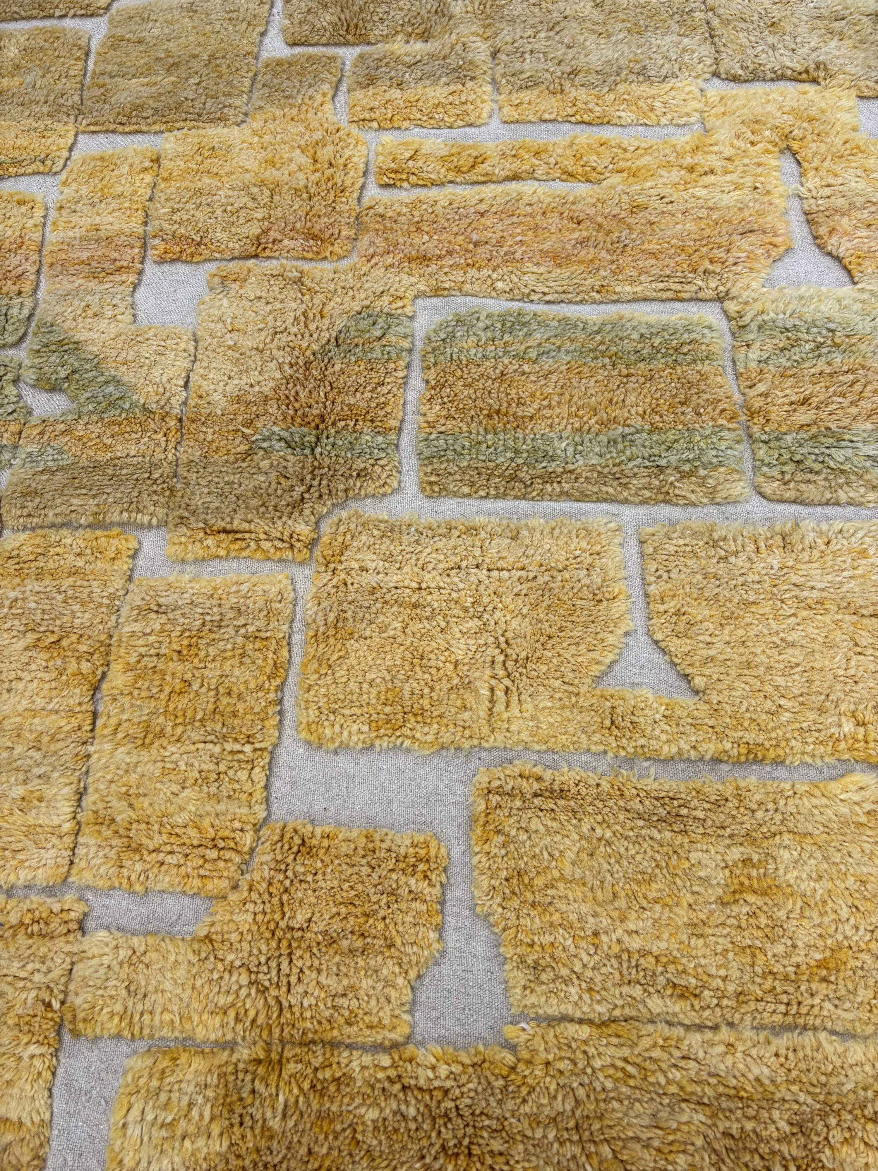 Moroccan Berber M'rirt Wool Rug - 200x300 cm