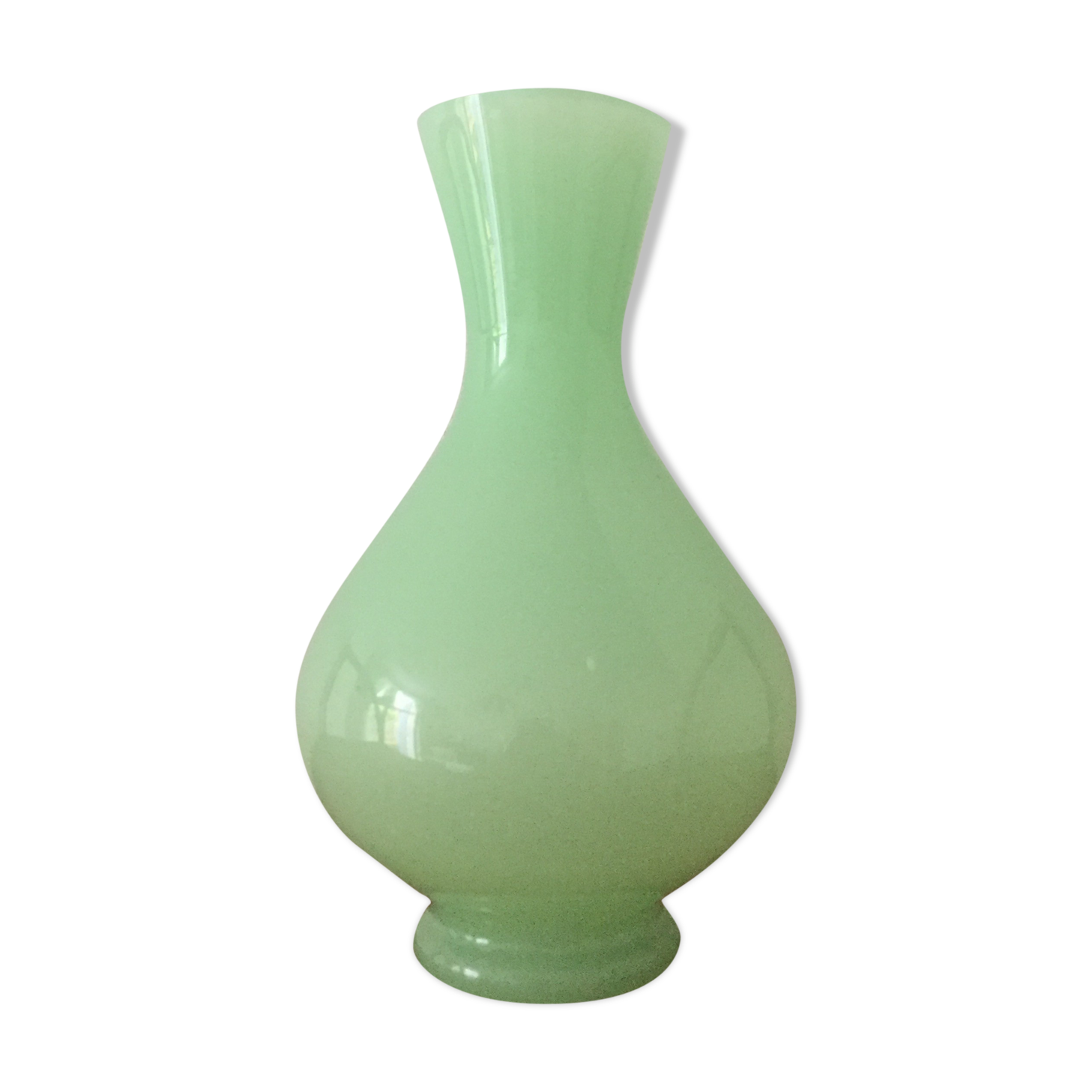 Vase Baccarat opaline