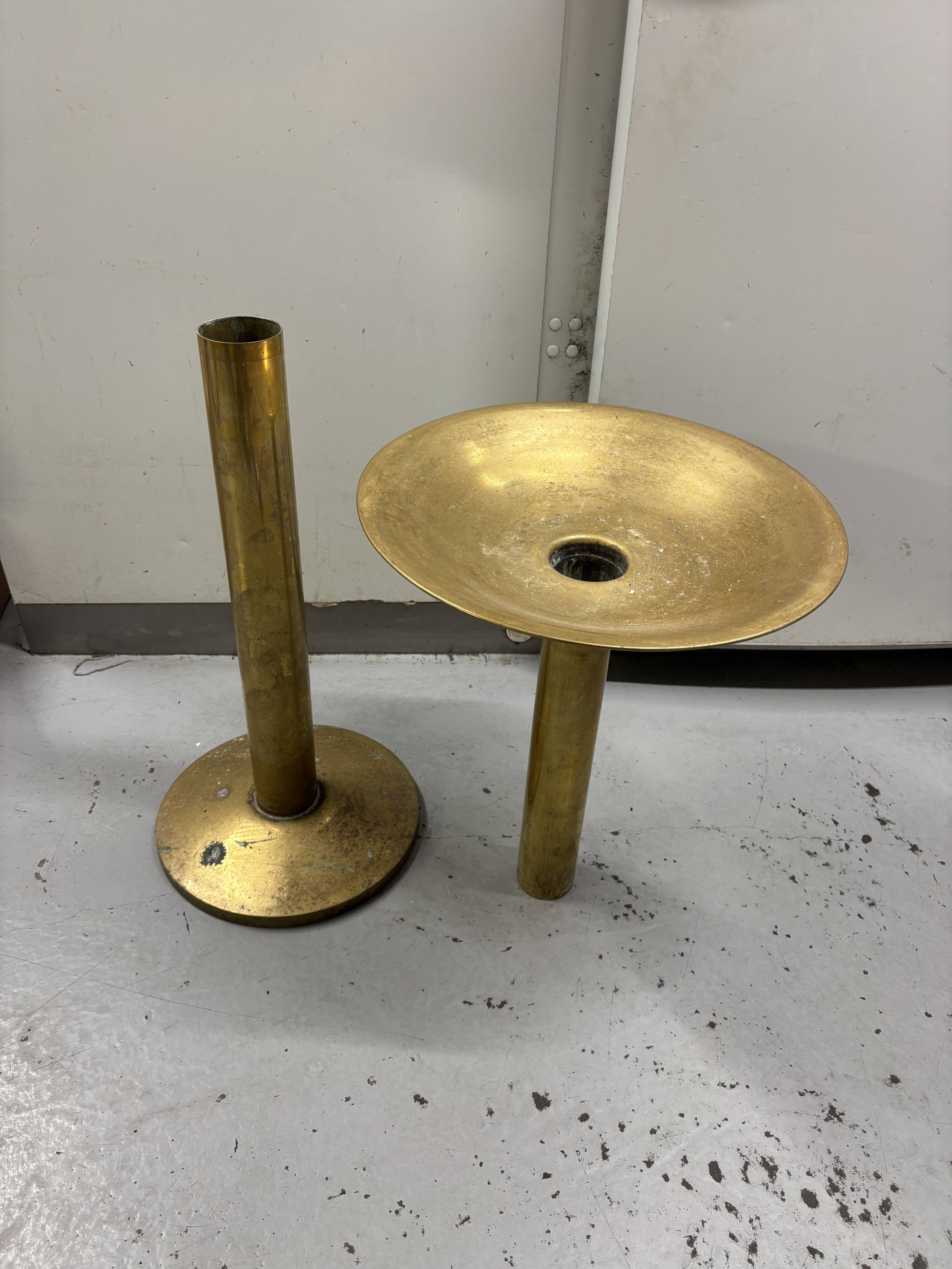 Cendrier sur pied en laiton