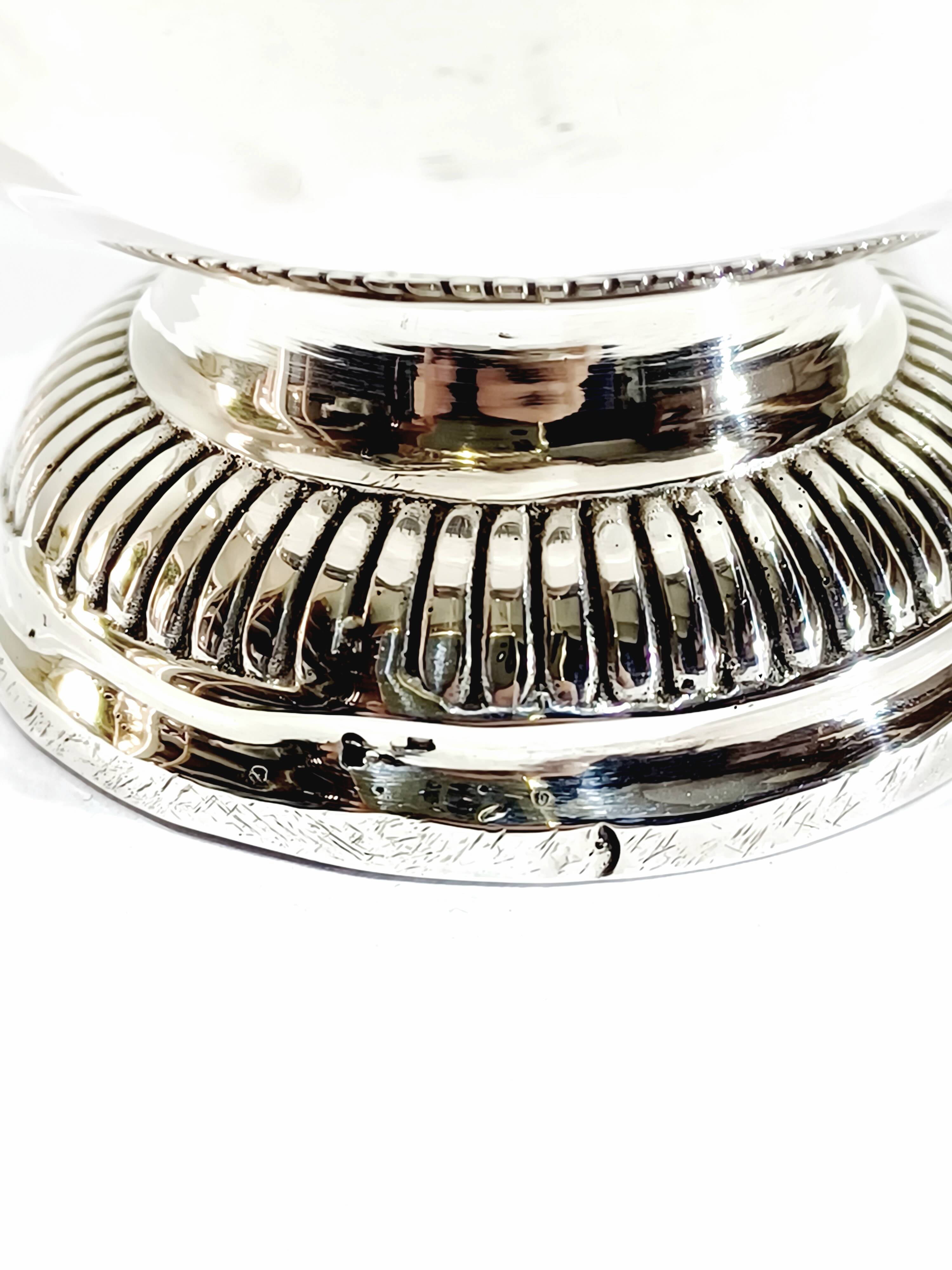 Timbale en argent massif numérotée 153