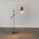 Lampe sur pied minimaliste modèle 8028 de style milieu du siècle par J.J.M. Hoogervorst pour Anvia