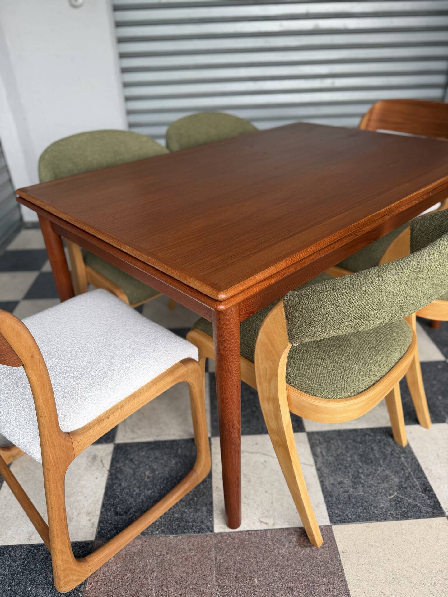 Table danoise en teck