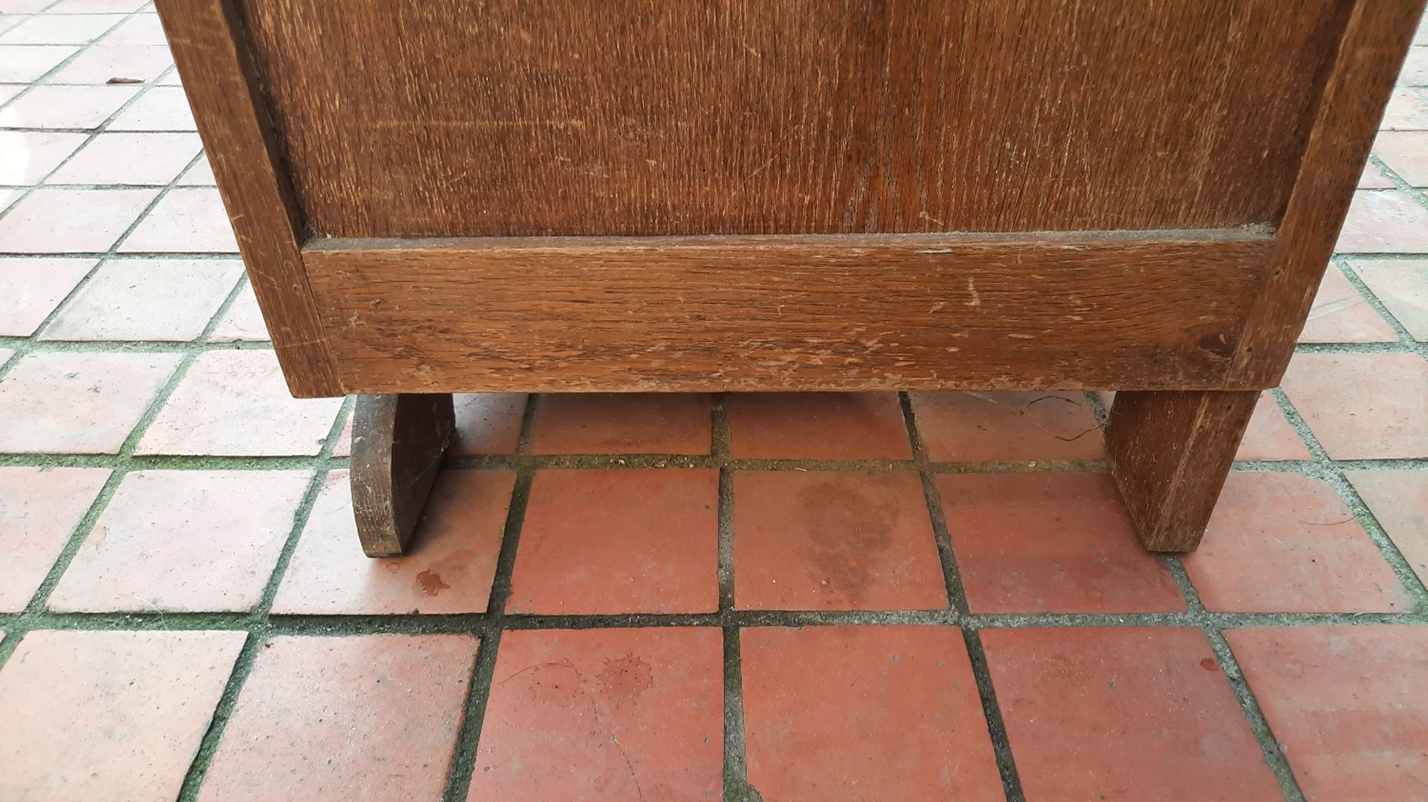 Vintage chest of drawers