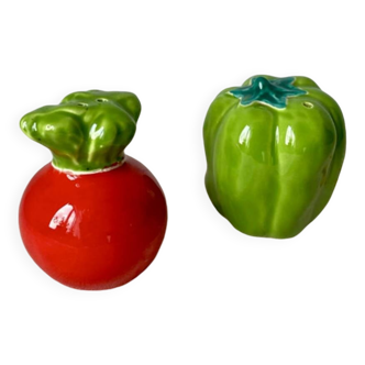 Barbotine salt and pepper shaker set