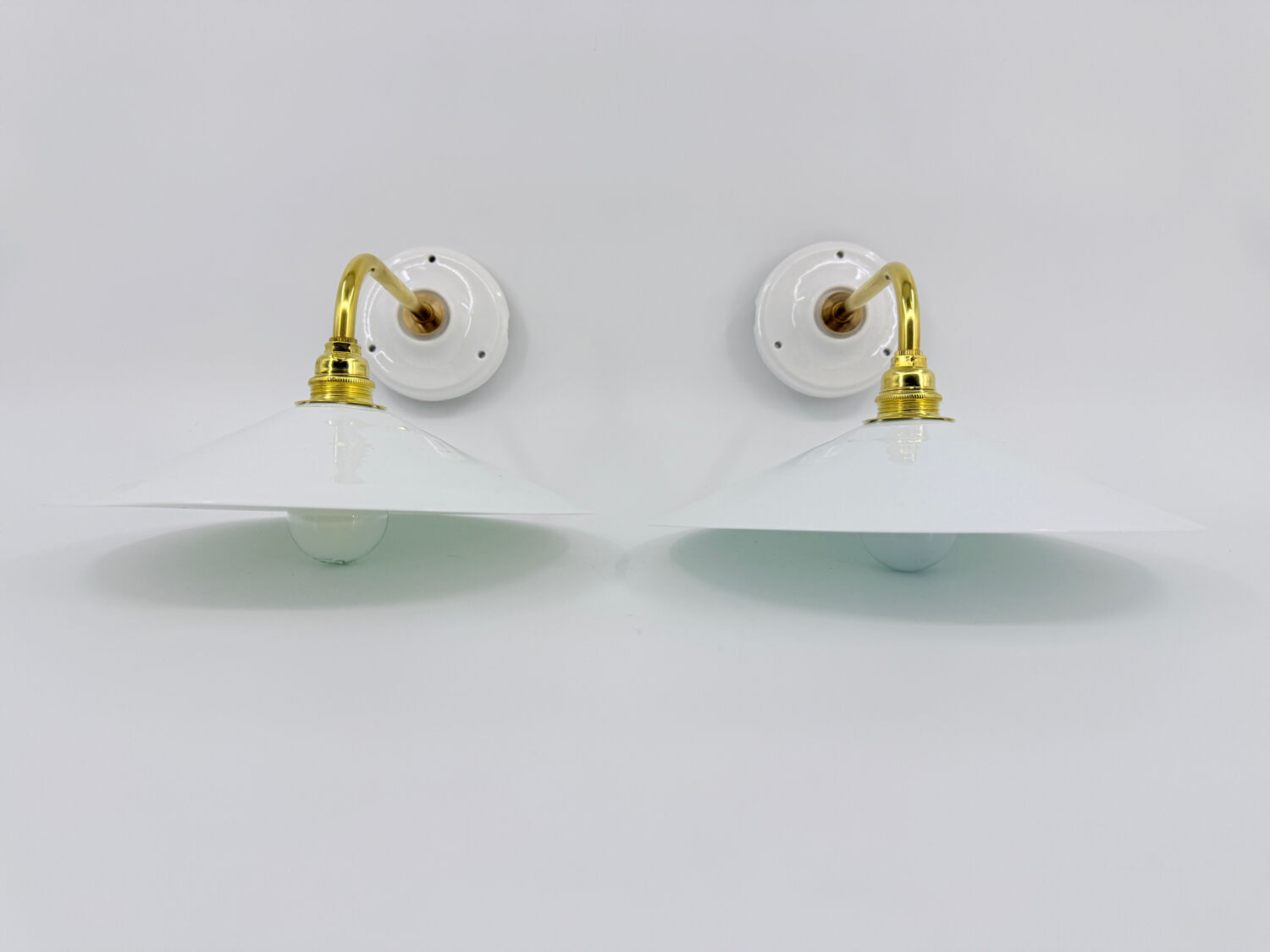 Opaline wall lights