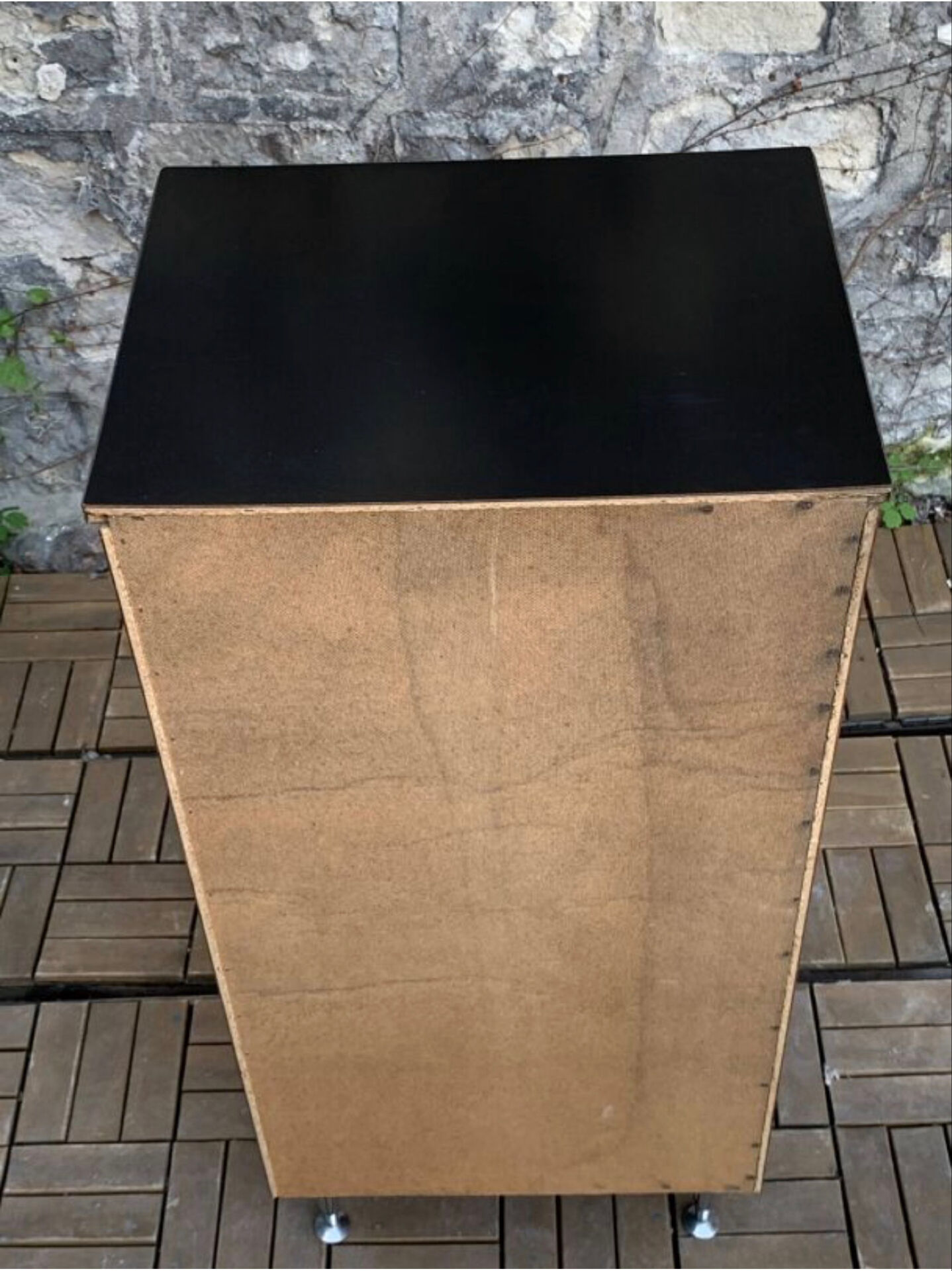 Chiffonnier vintage noir satiné et poignées chromées 1970