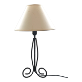Tripod spiral lamp