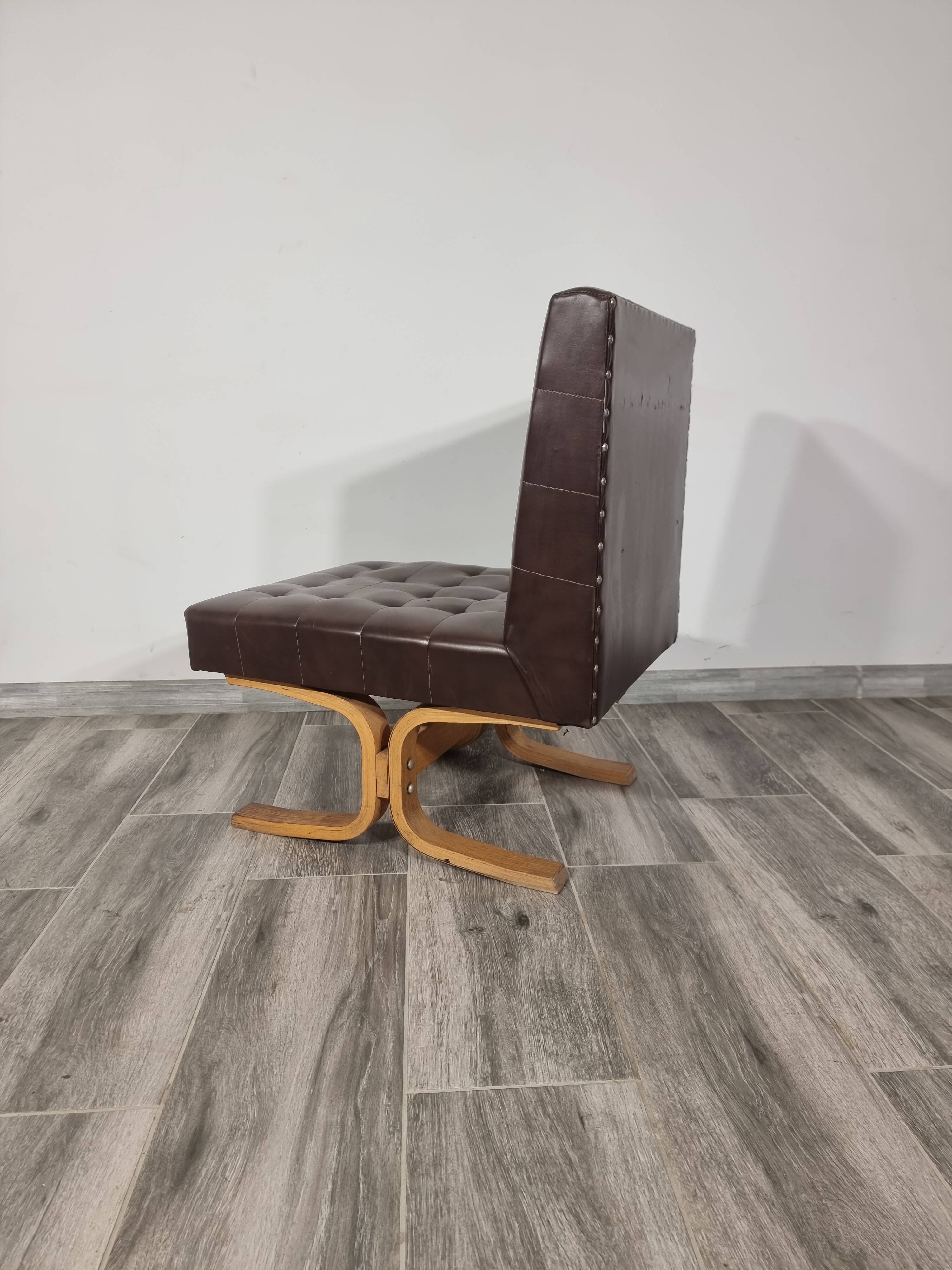 Fauteuil en cuir simple par Ludvik Volak