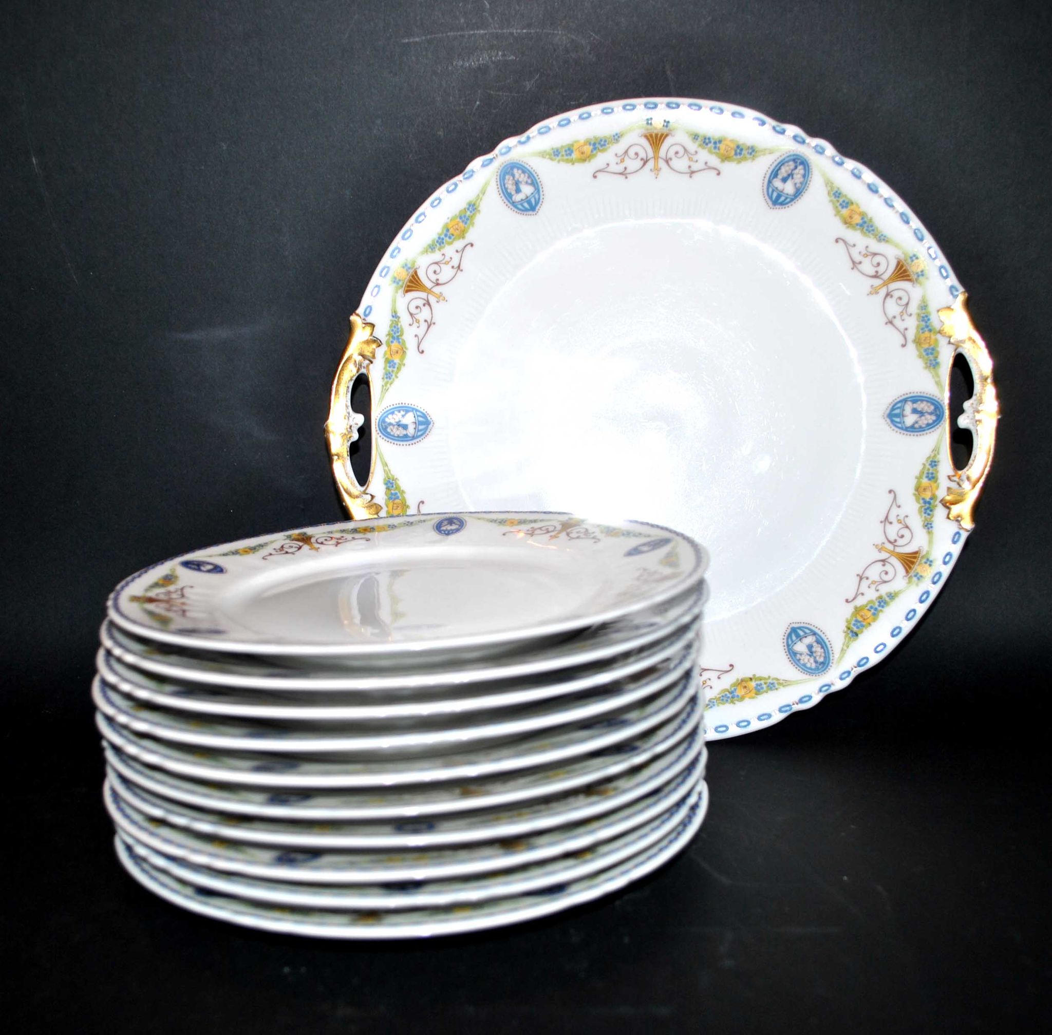 Dessert service in Limoges porcelain