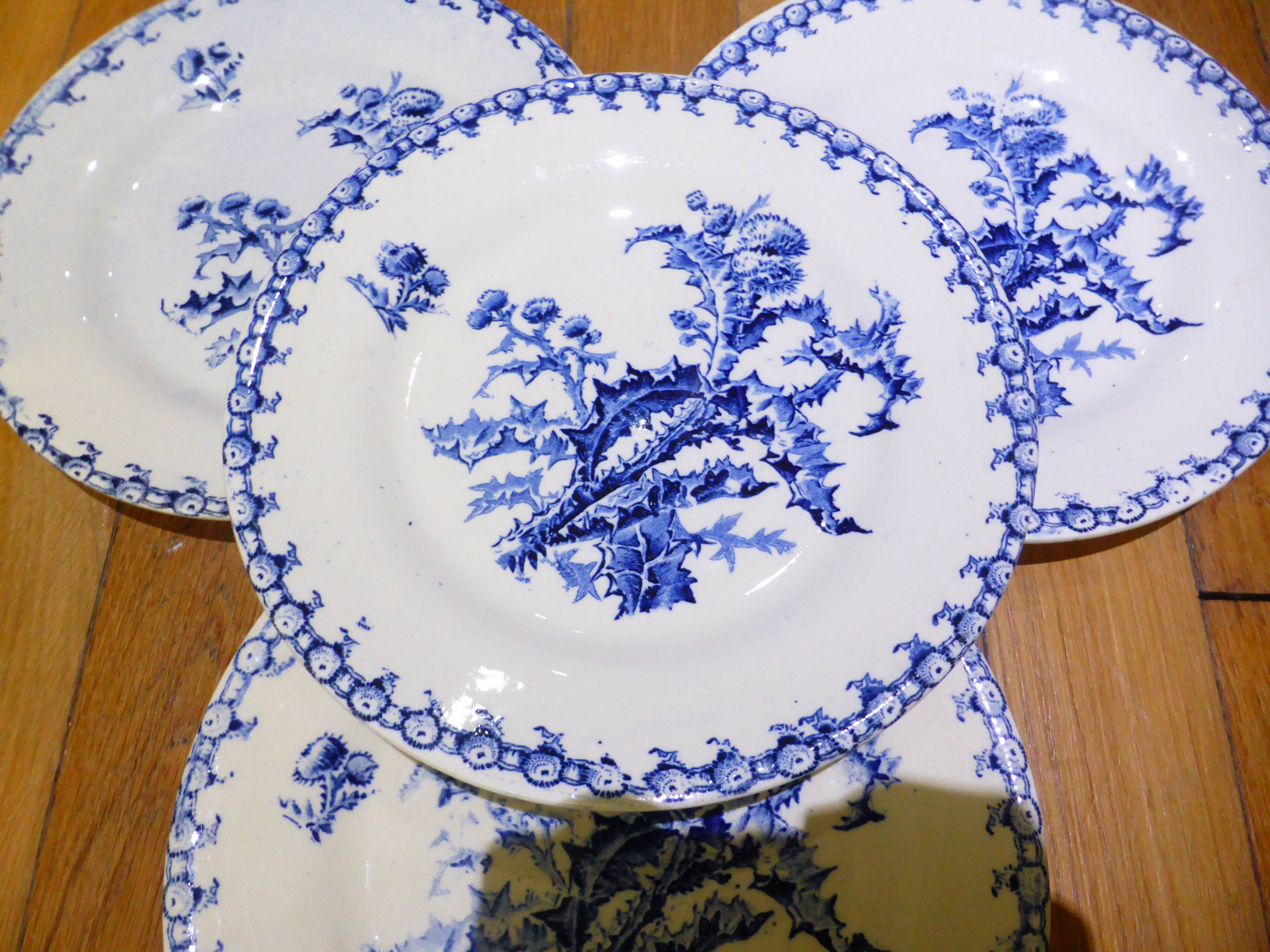4 assiettes à dessert Gien Chardons 260326