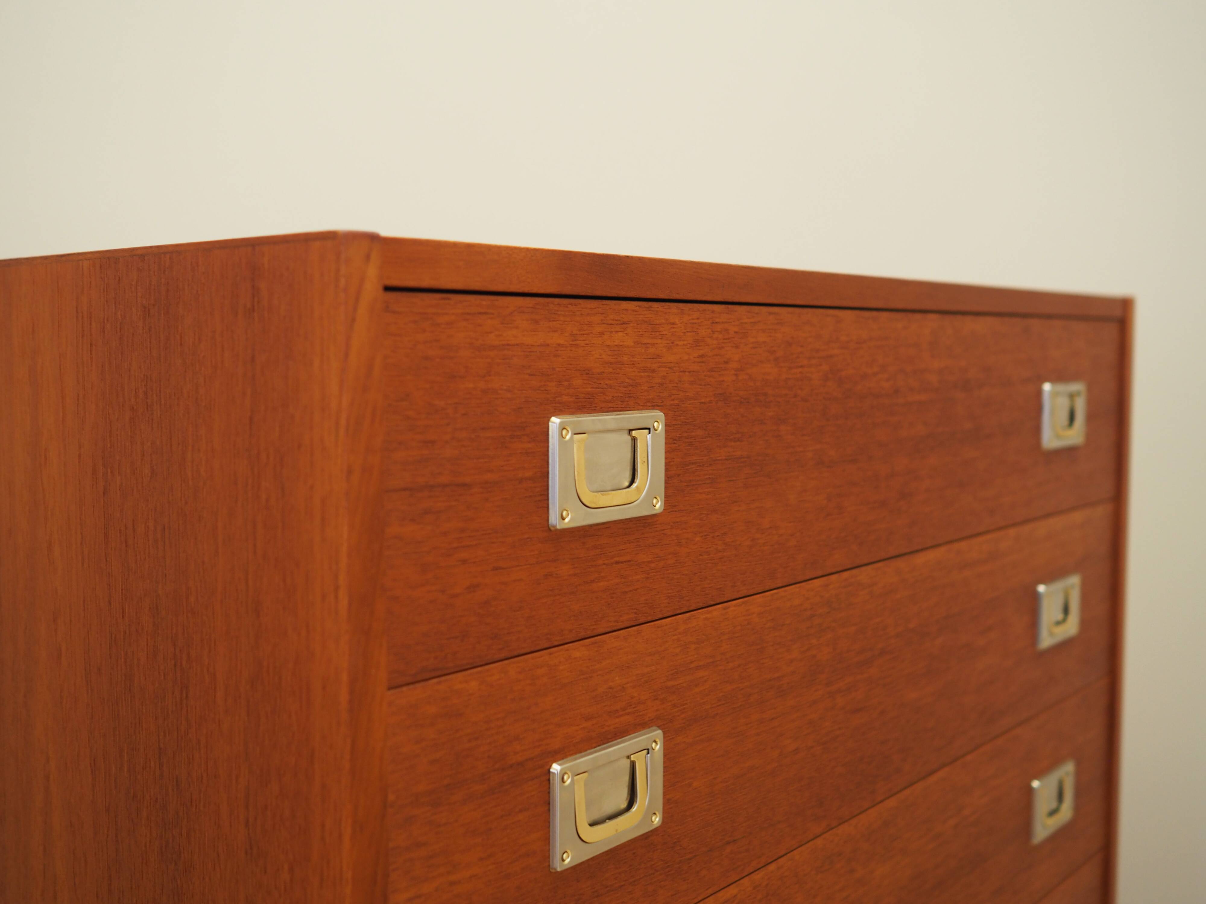 Commode en teck, design danois, années 1960, production : Danemark