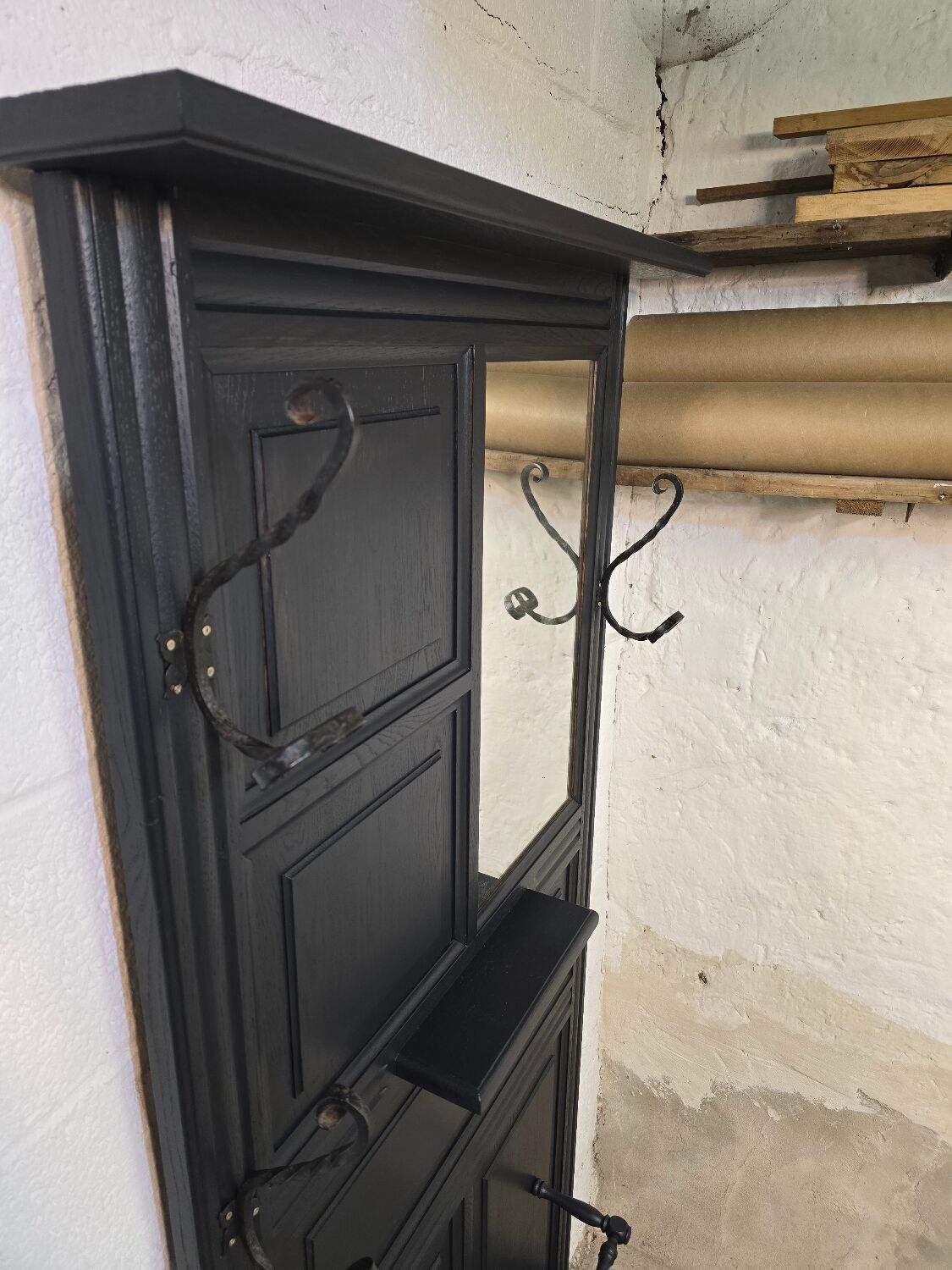 Entrance hall from around 1930 repainted