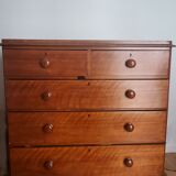 Commode ancienne en bois massif, artisanale