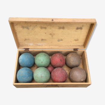 Jeu de boules de pétanque en bois dans son coffret vintage