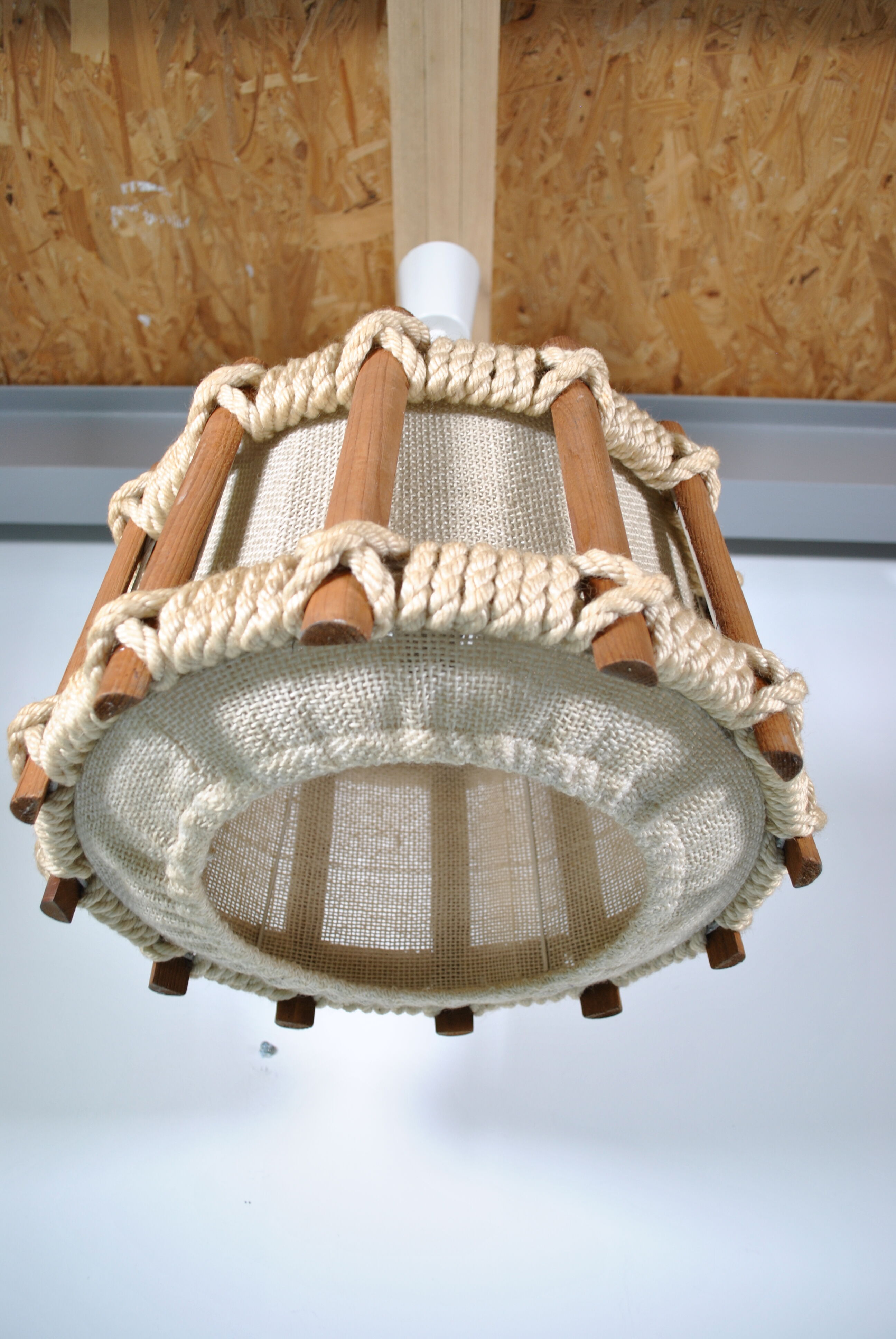 Suspension in rope and wood 1970