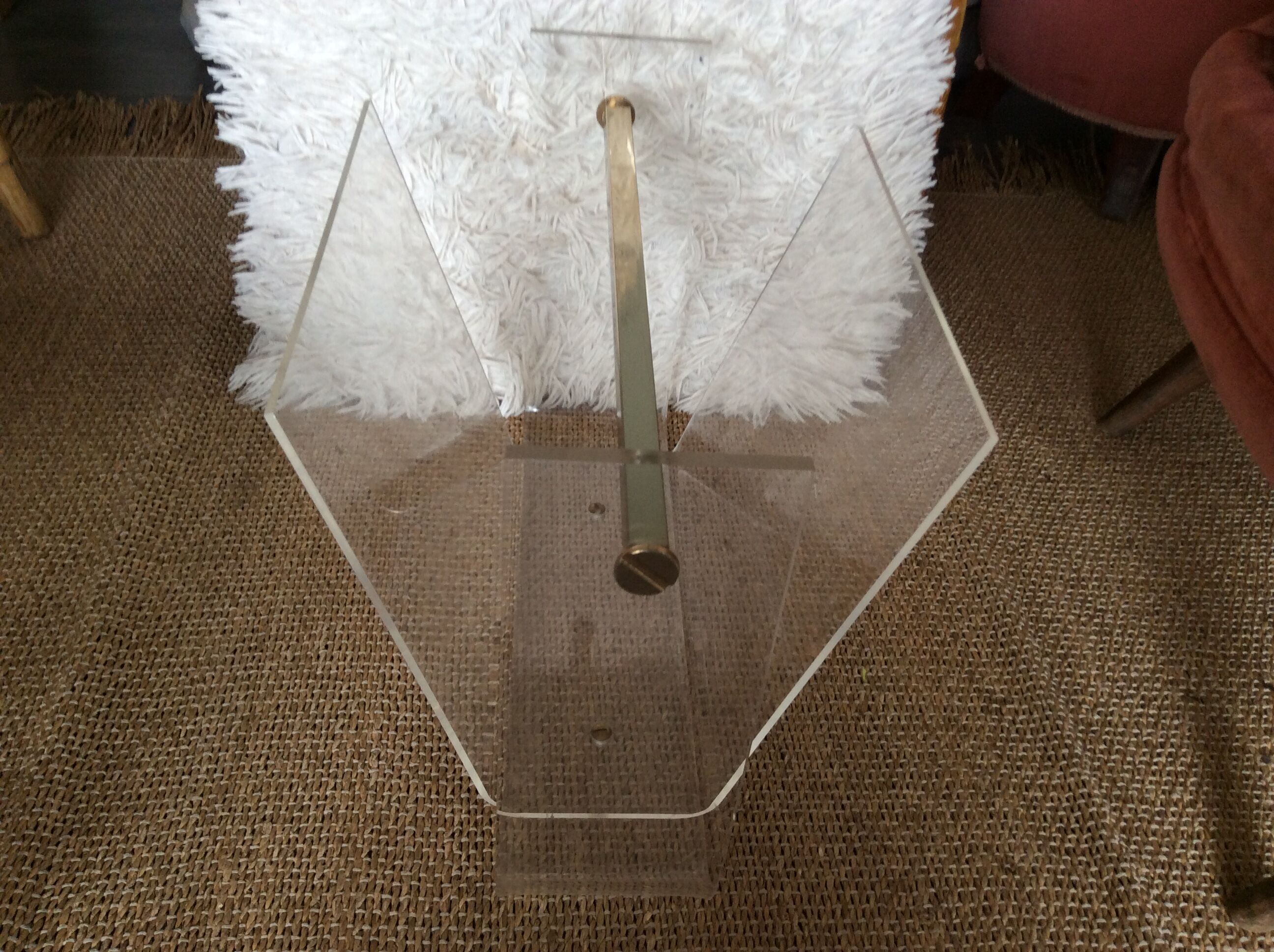 Plexiglas magazine door