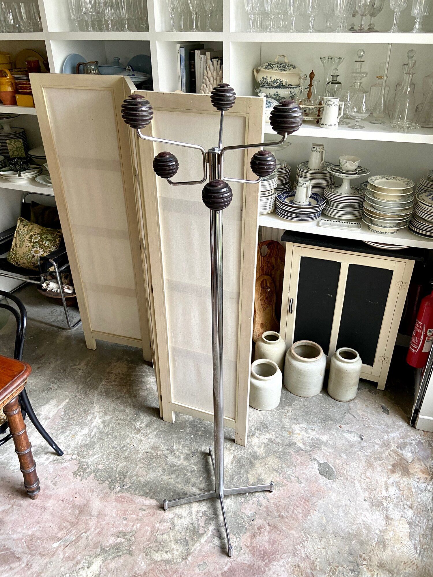 Space Age coat rack with 8 hooks in chrome-plated metal and brown bakelite