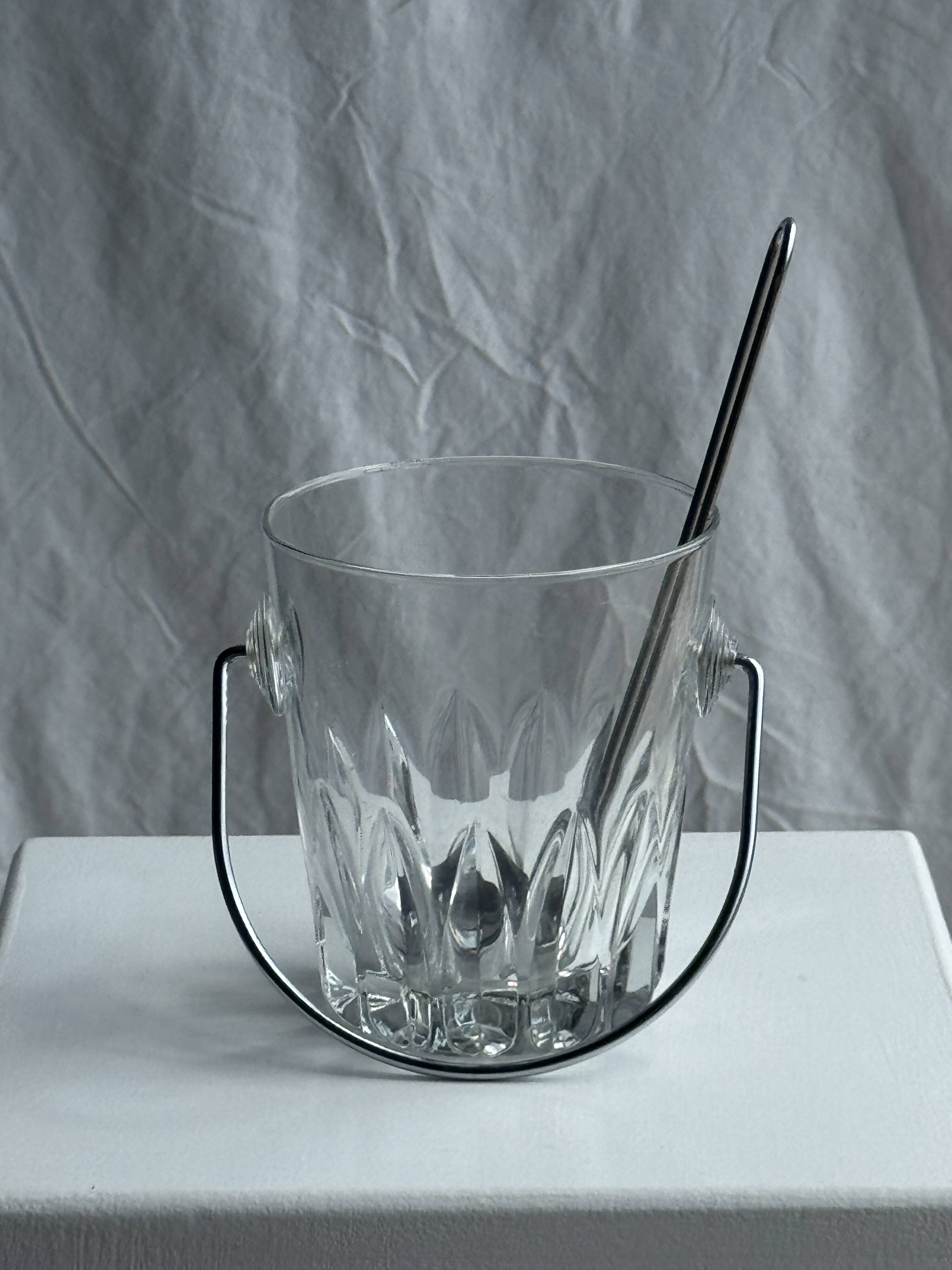 Small glass ice bucket with ladle H13.5