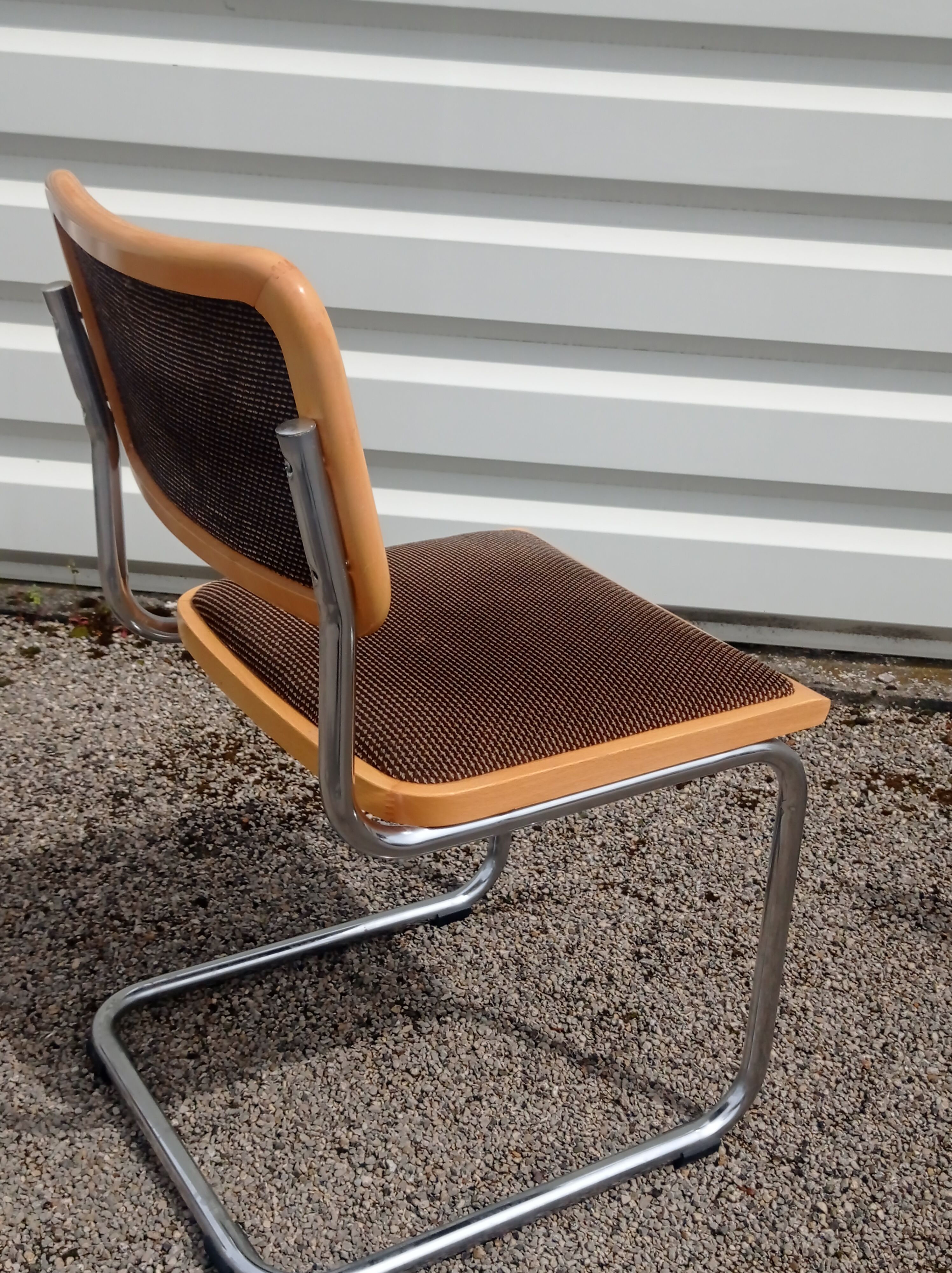 Series of 4 wooden chairs by Marcel in wood and fabric