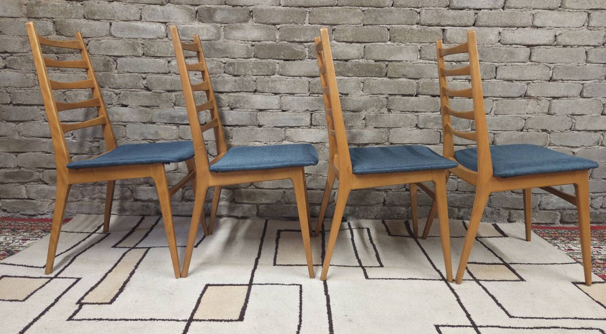 Set of 4 vintage Scandinavian chairs from the 1960s.