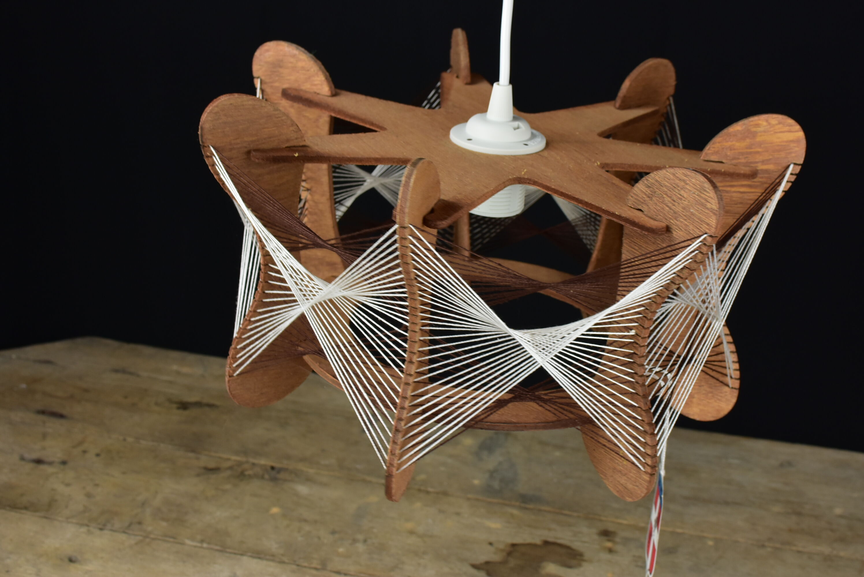 Suspension vintage bois et fils n2