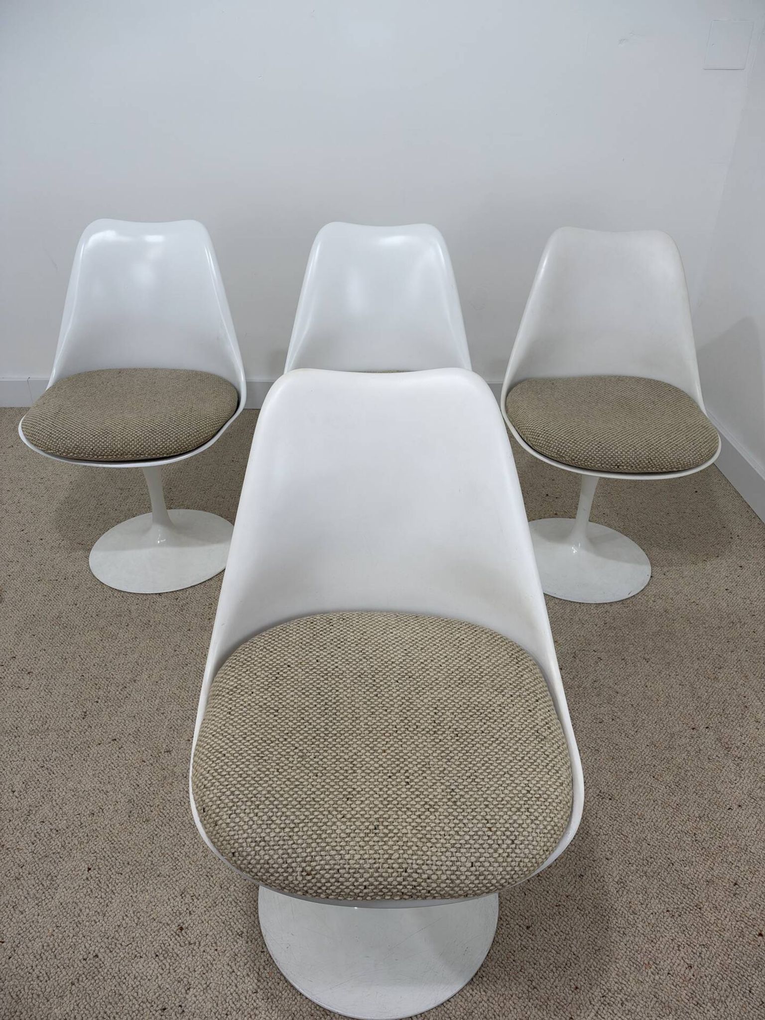 Set of 4 Tulip chairs by Knoll – Eero Saarinen – 1960s/70s