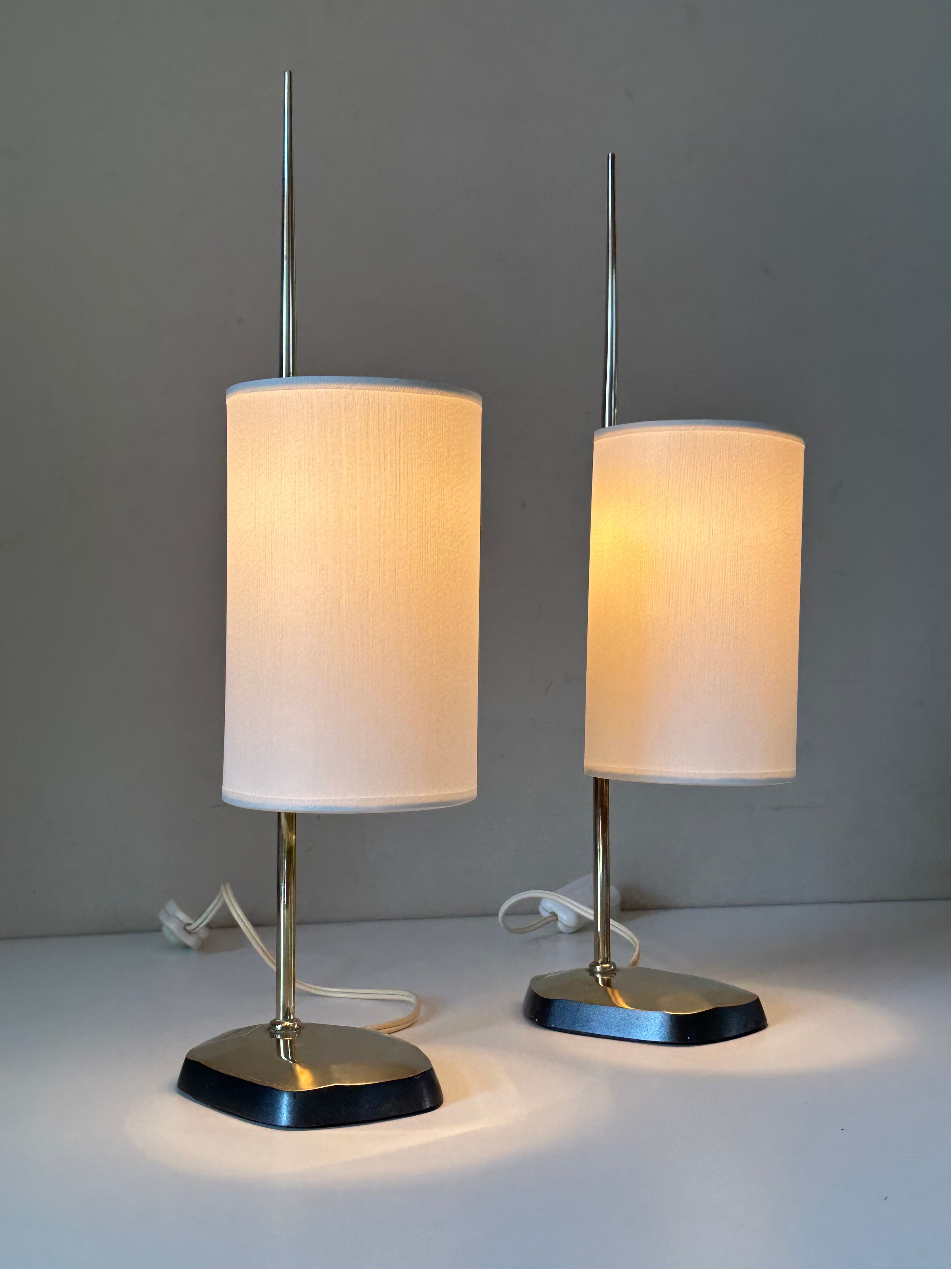 Pair of vintage brass lamps design 60 years