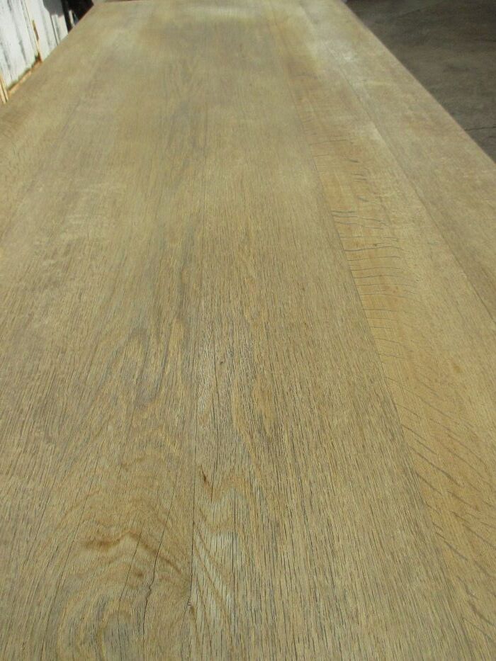 Farm table in washed oak